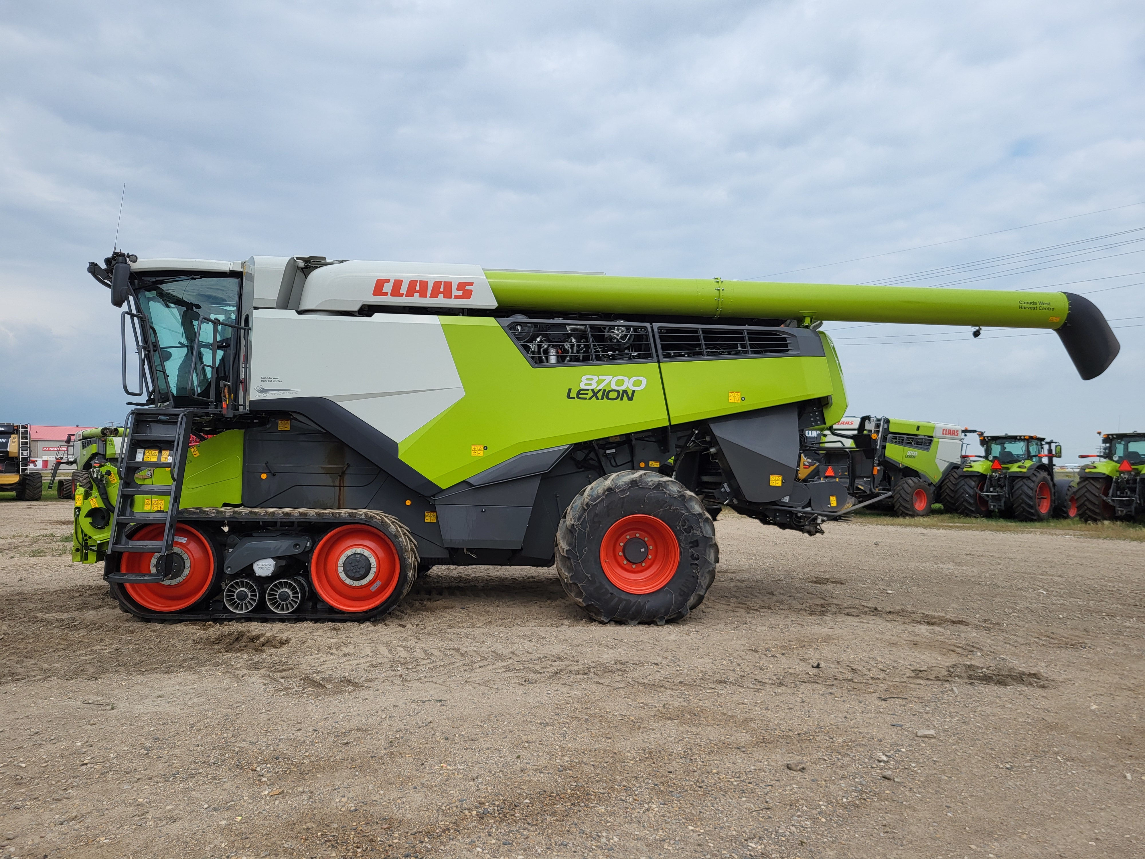 2021 CLAAS 8700TT Combine