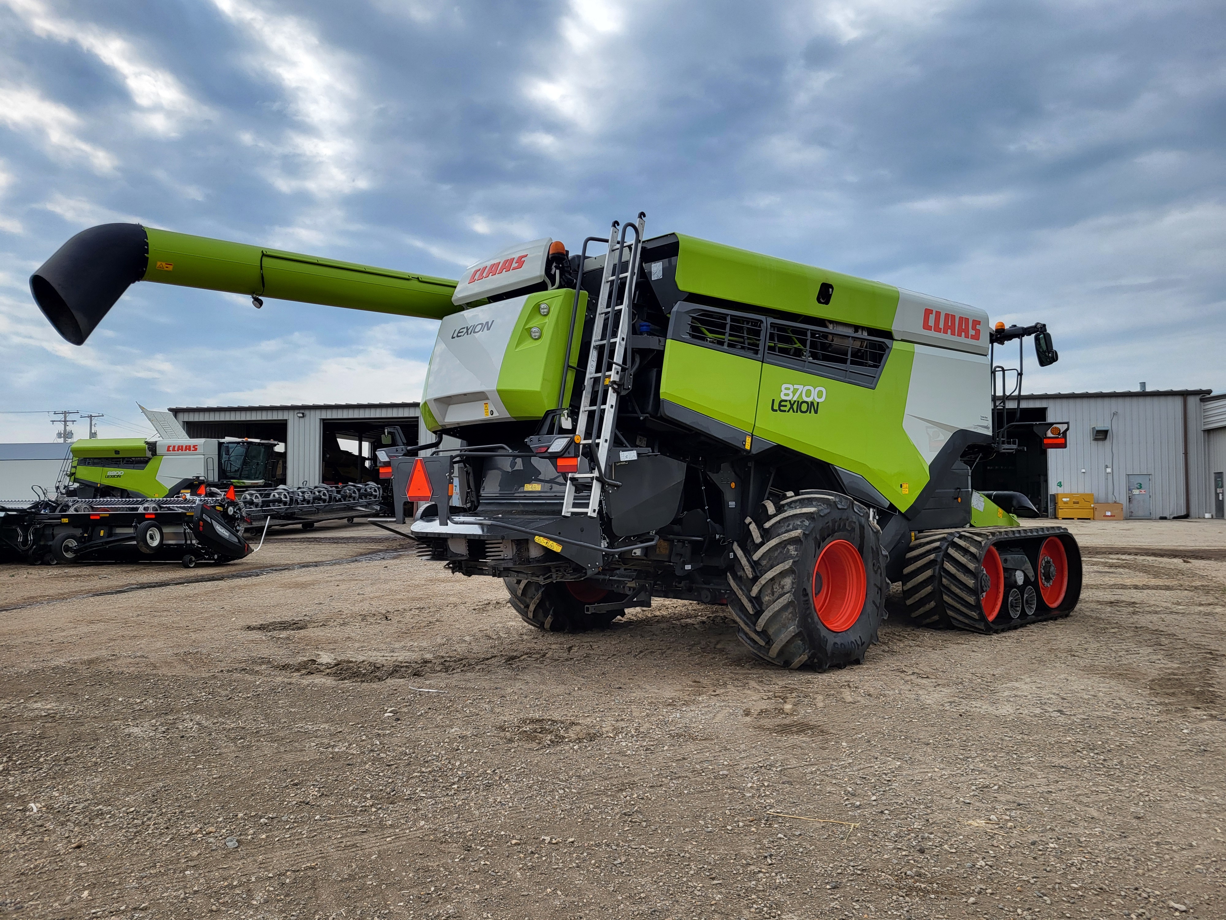 2021 CLAAS 8700TT Combine