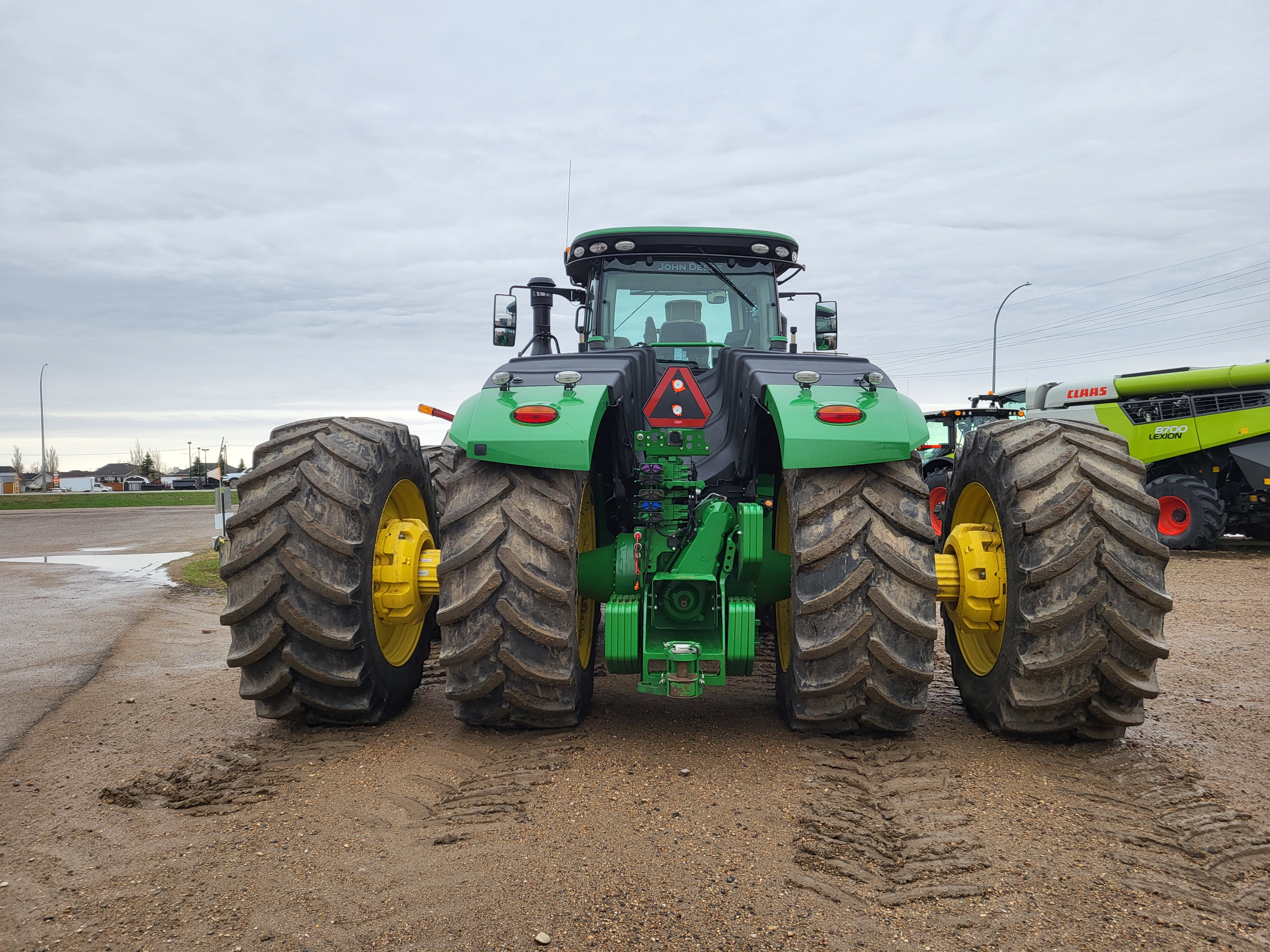 2019 John Deere 9620R Tractor