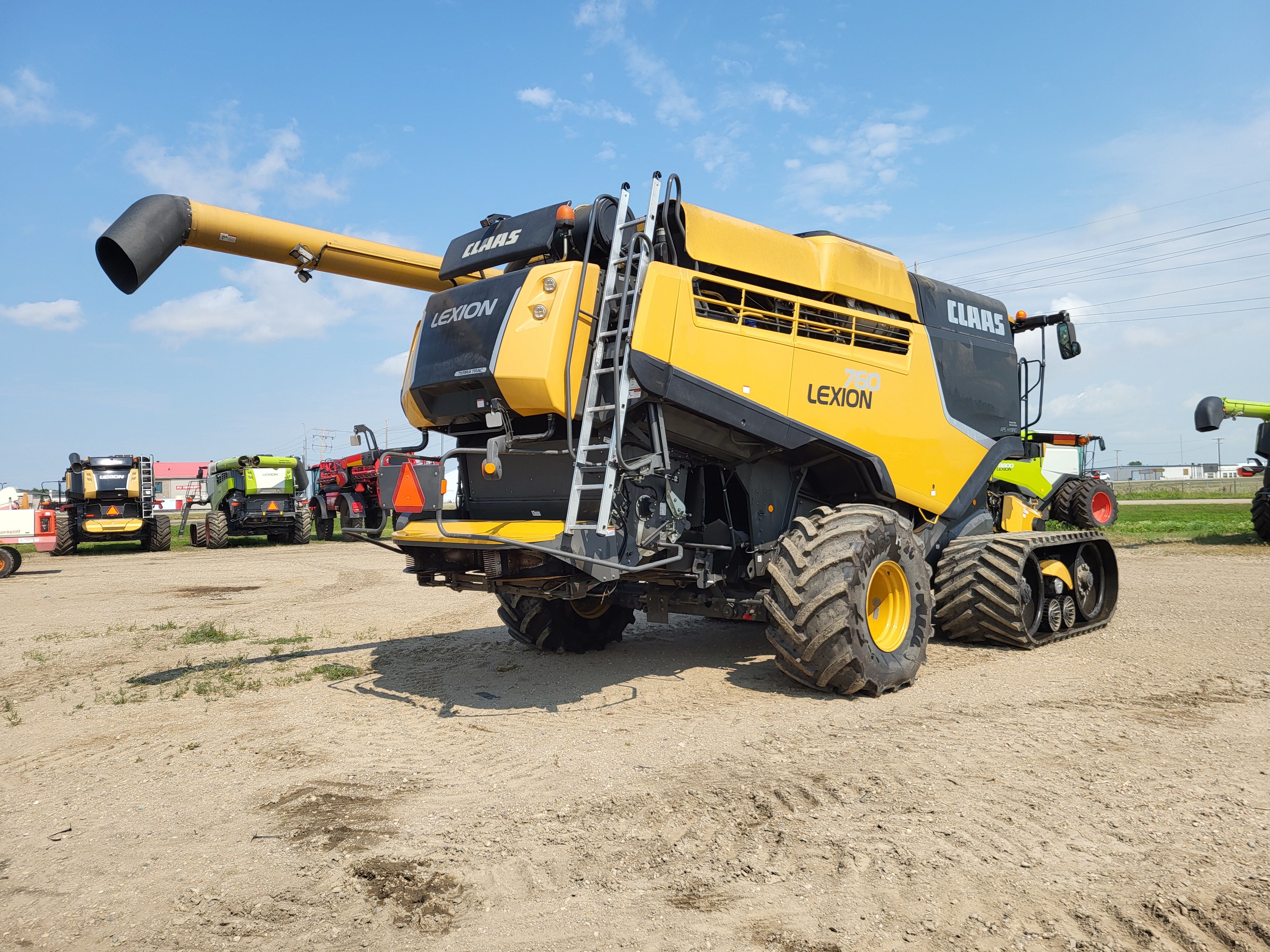 2016 CLAAS 760TT Combine