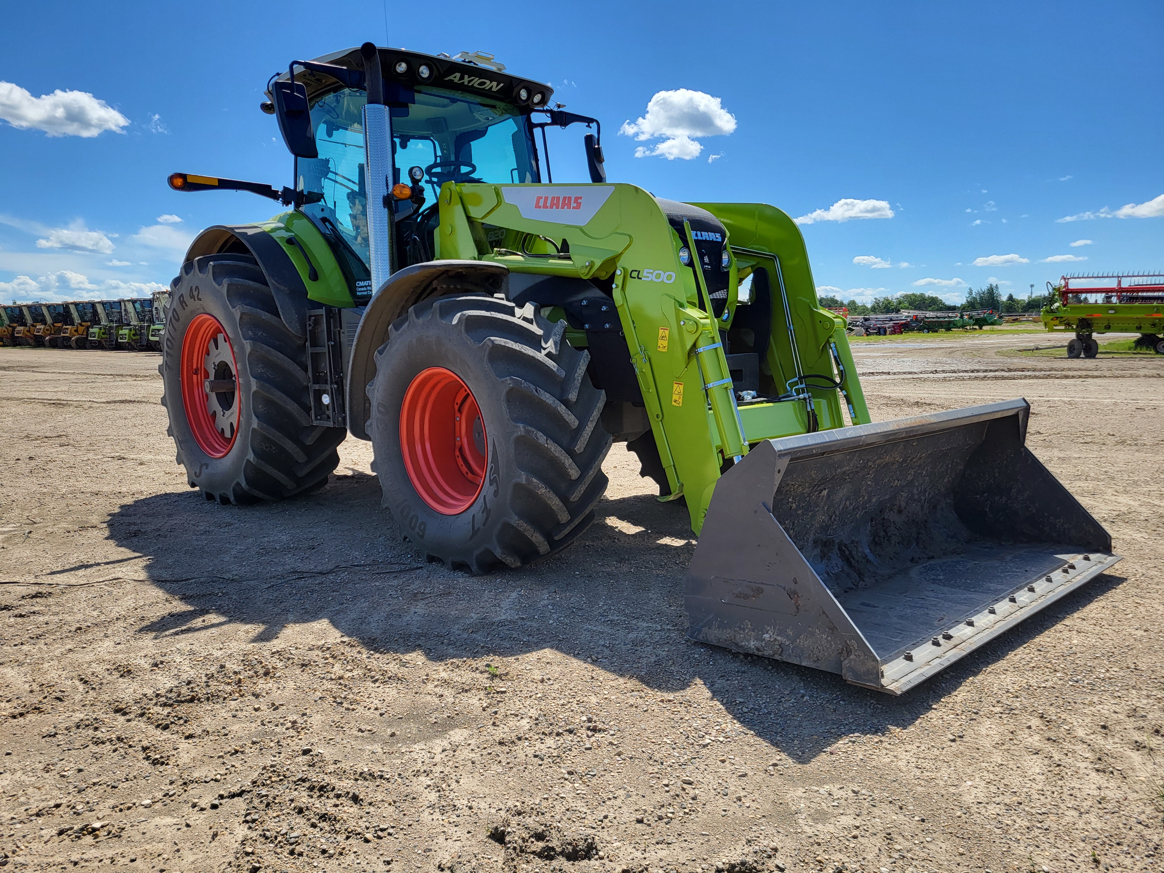 2022 CLAAS Axion 820 Tractor