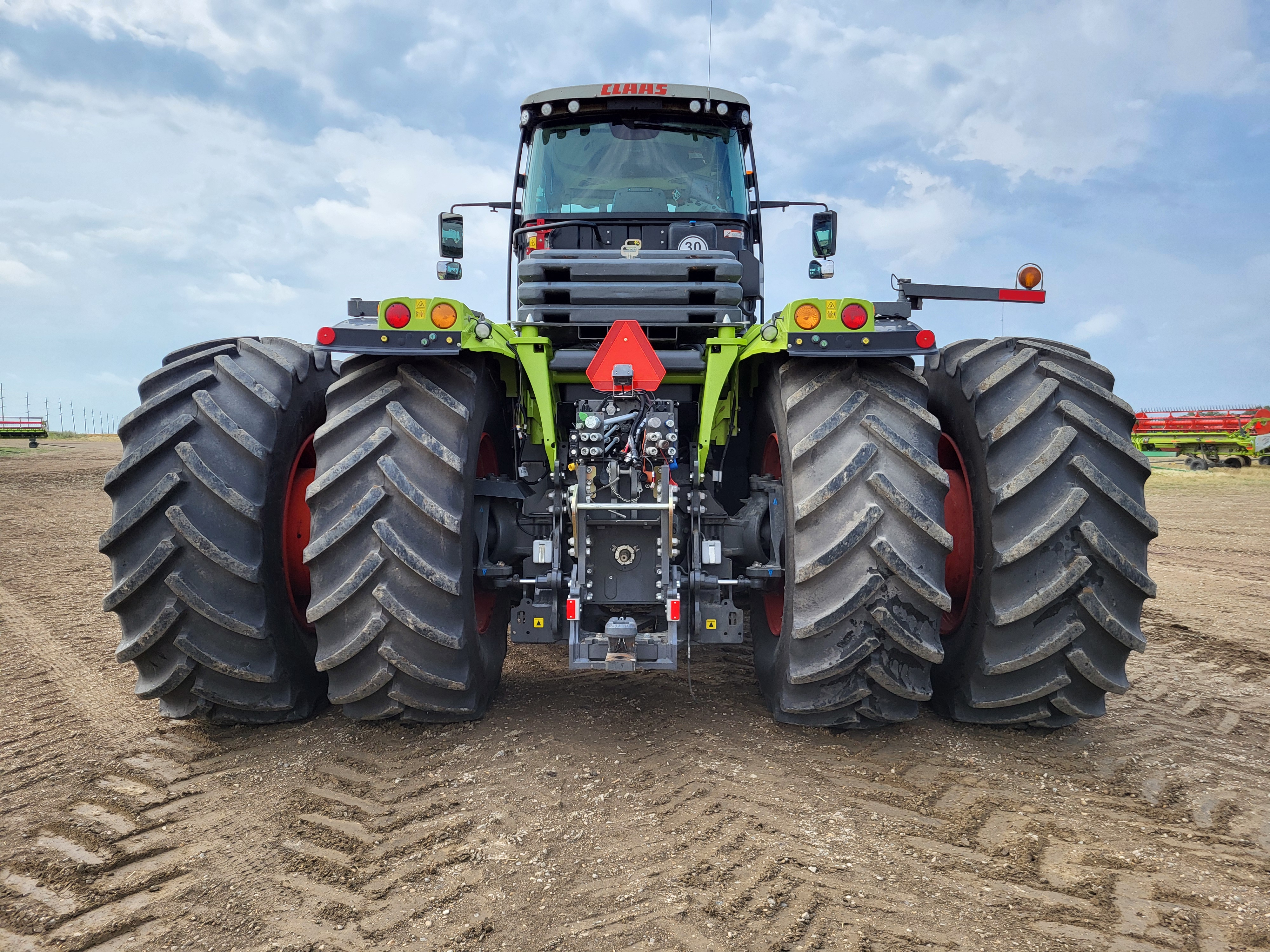 2020 CLAAS Xerion 5000 Trac Tractor