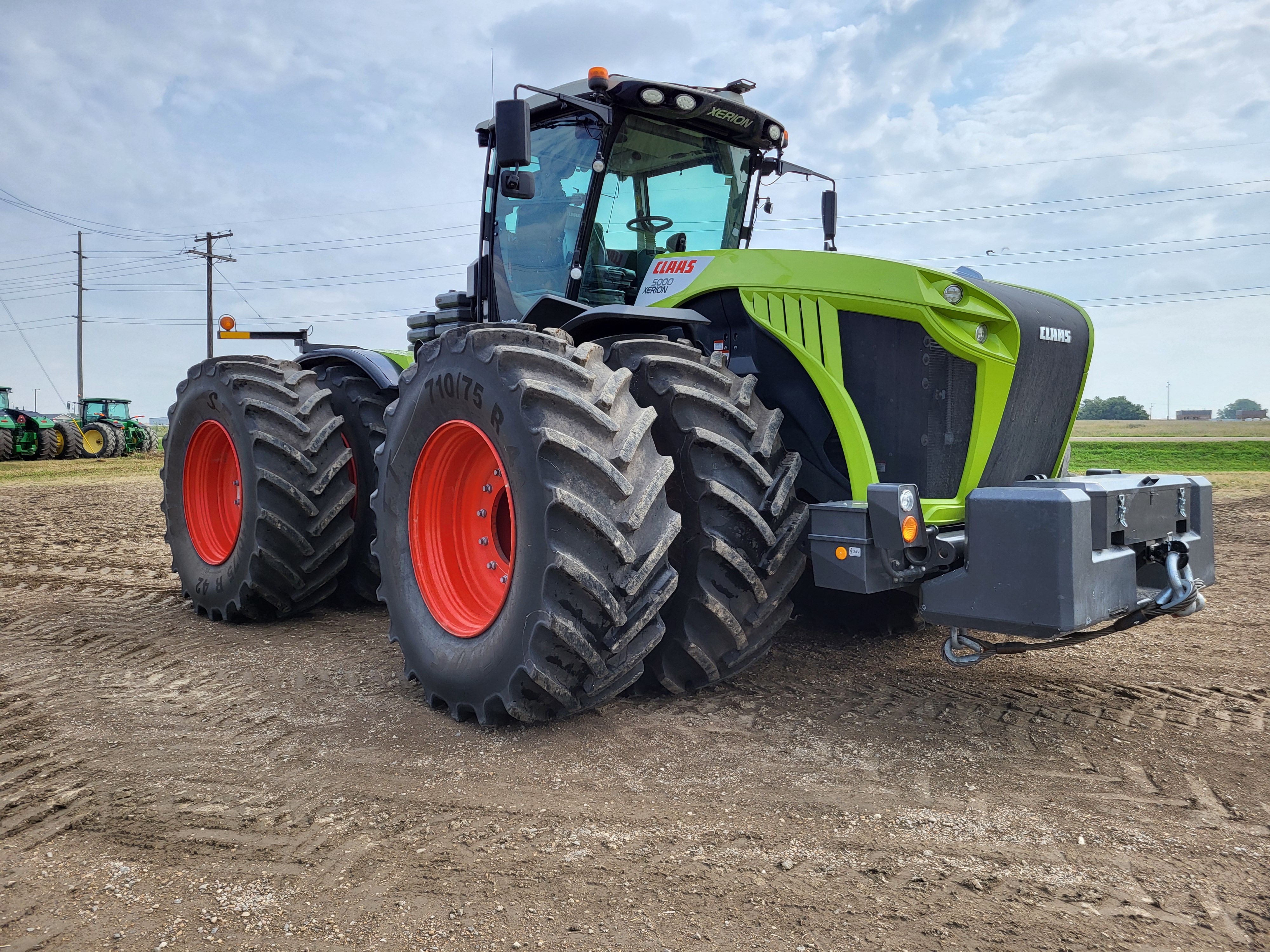 2020 CLAAS Xerion 5000 Trac Tractor