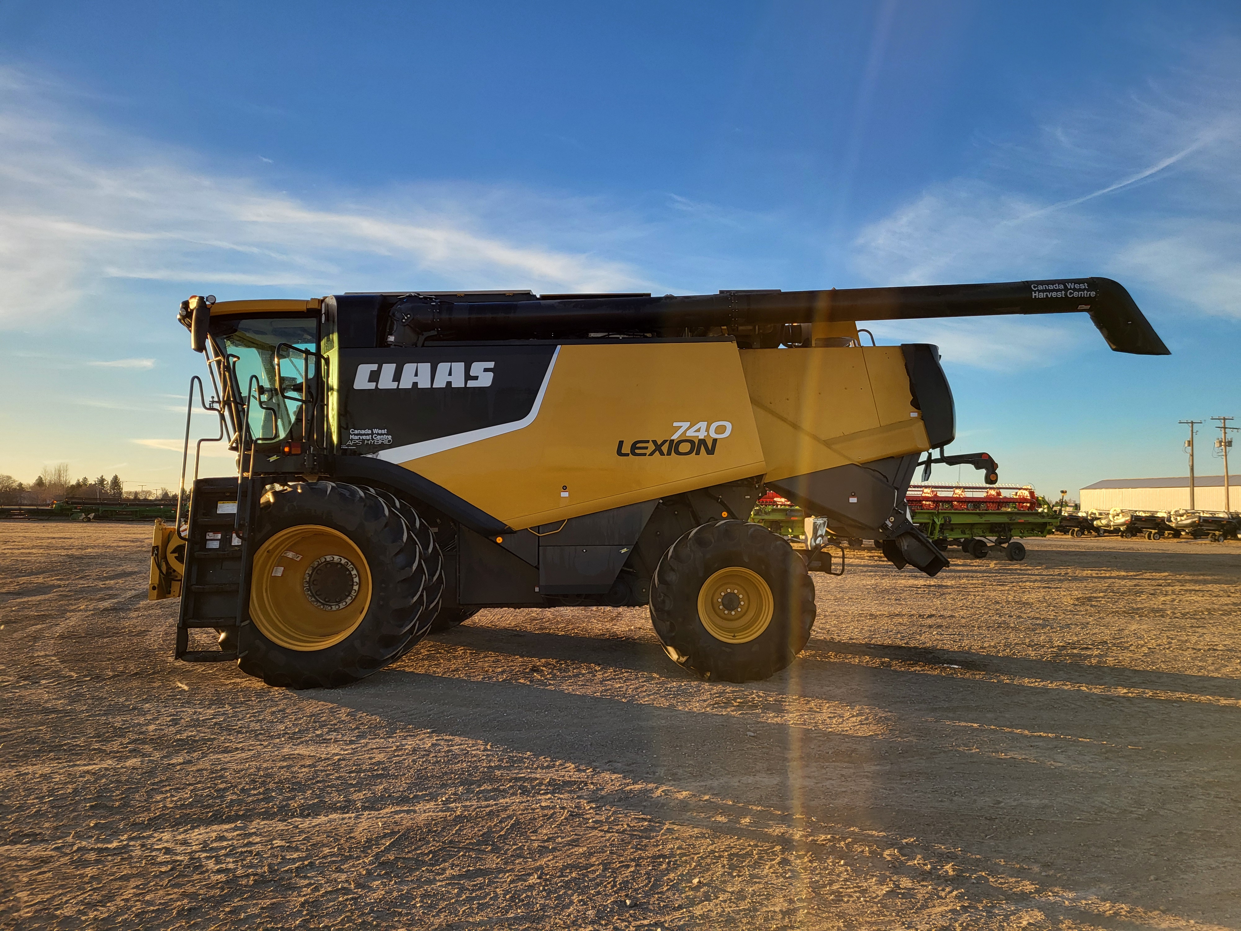 2011 CLAAS 740 Combine