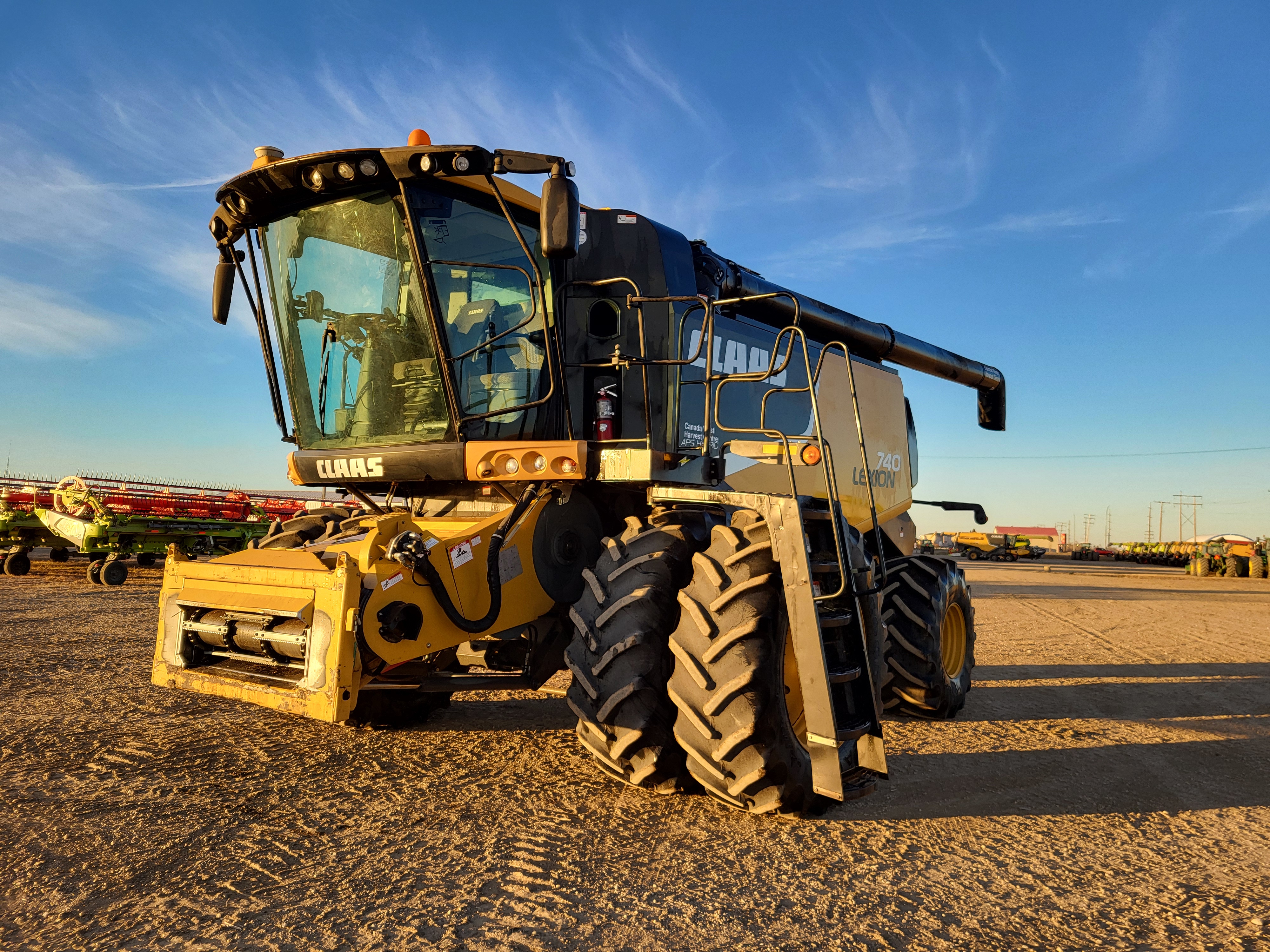 2011 CLAAS 740 Combine