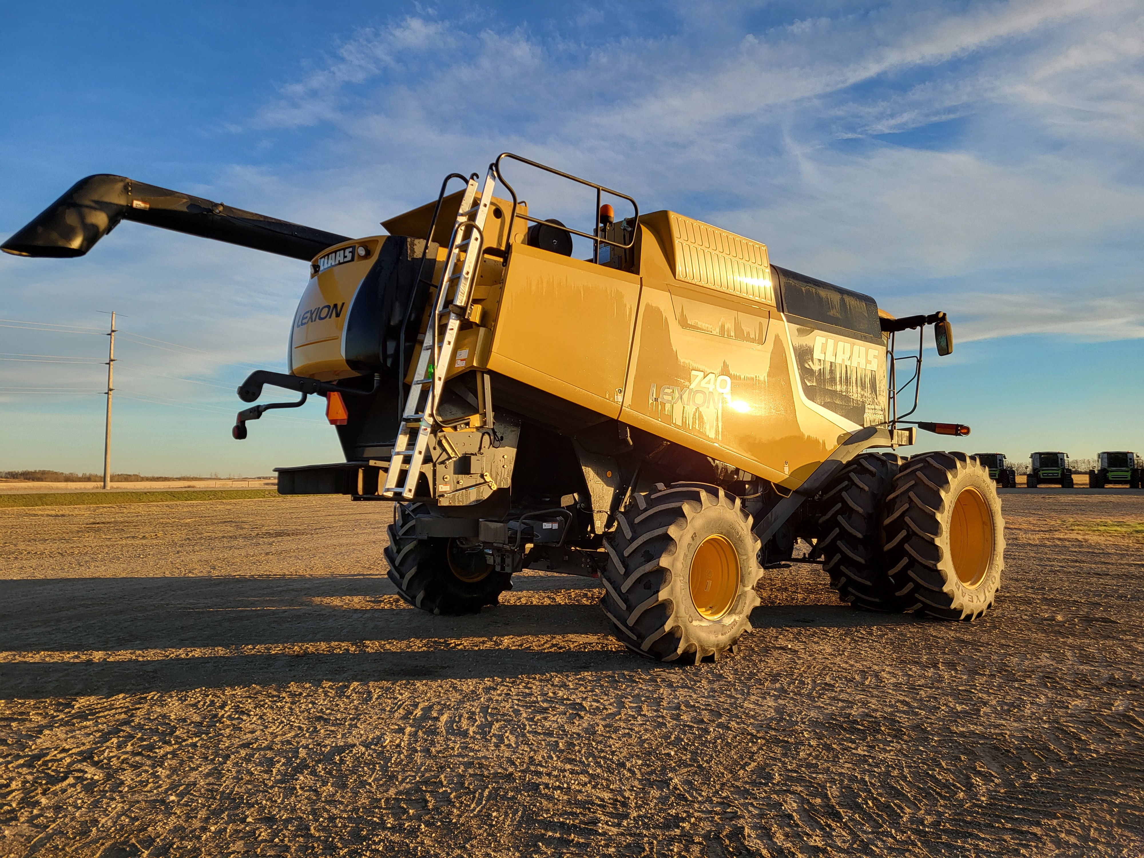 2011 CLAAS 740 Combine