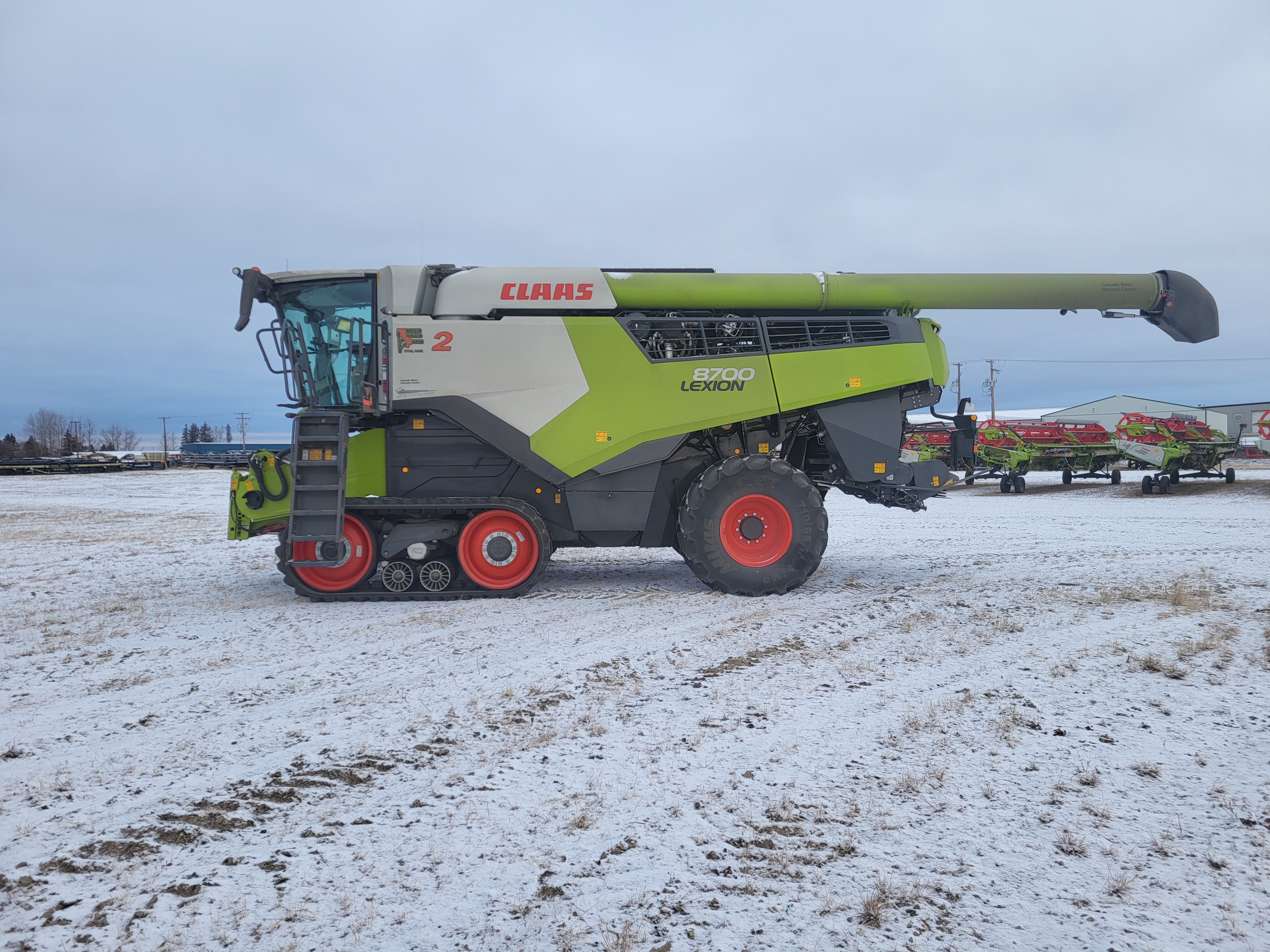 2024 CLAAS 8700TT Combine