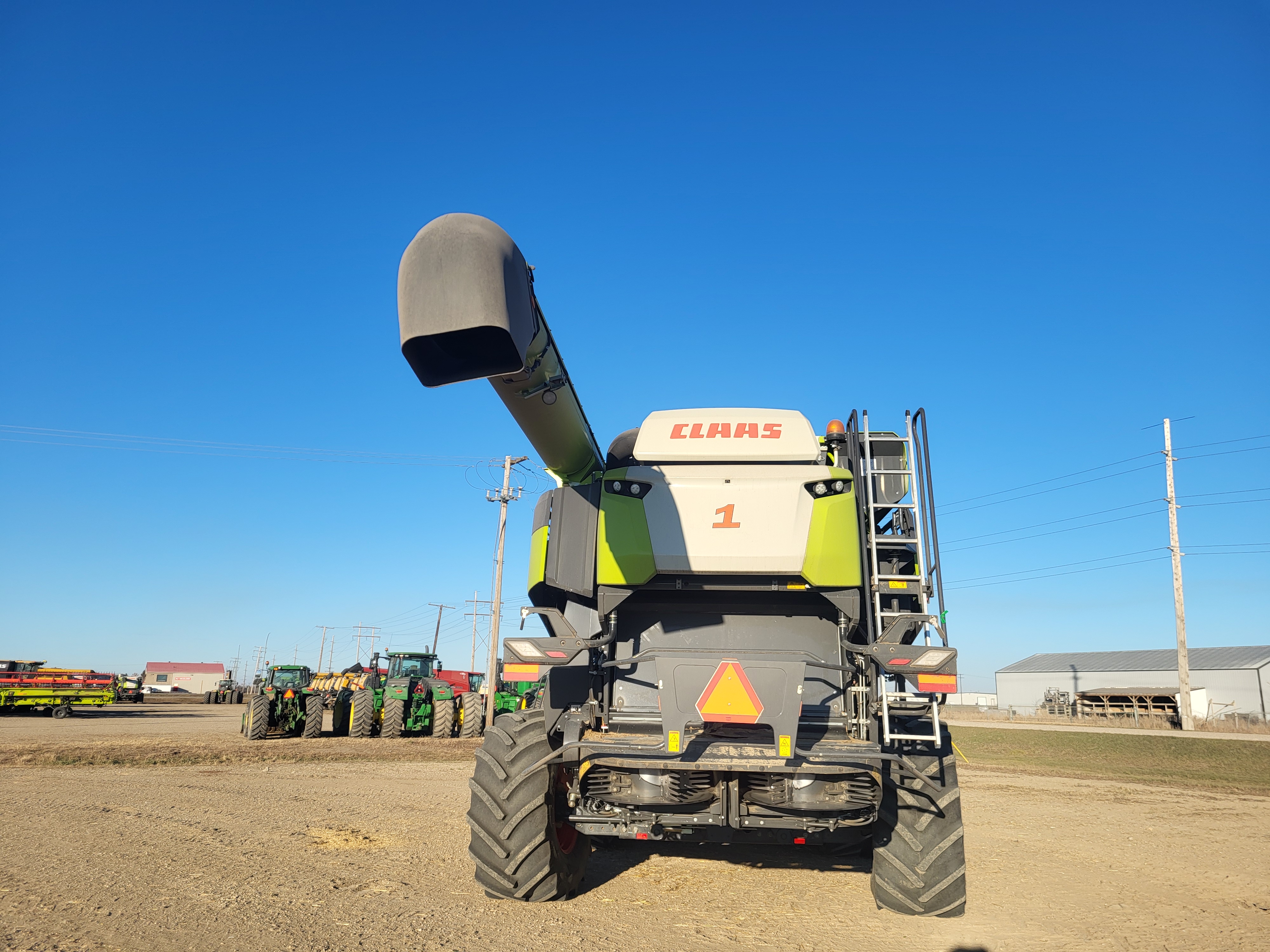 2024 CLAAS 8700TT Combine