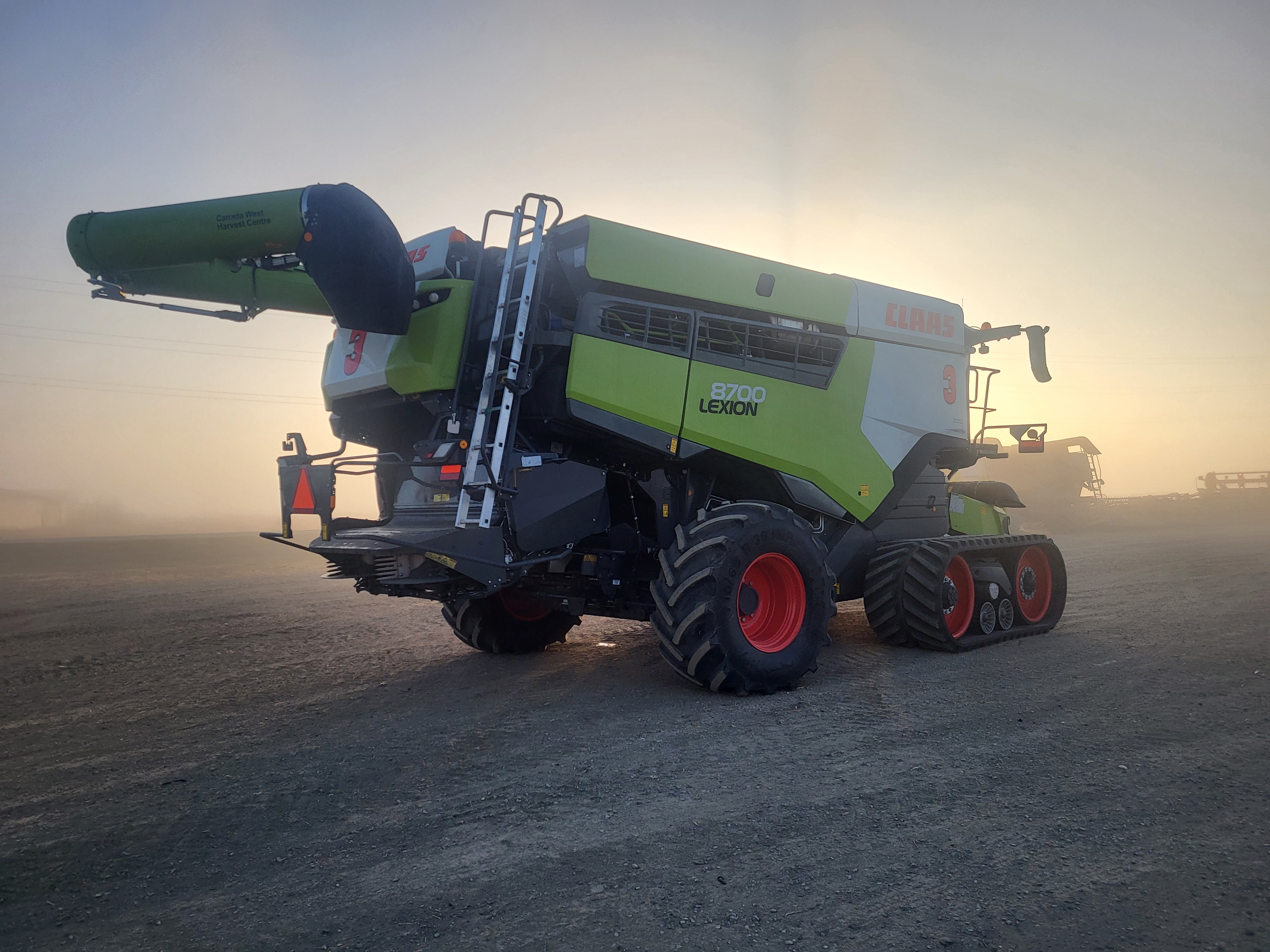 2024 CLAAS 8700TT Combine