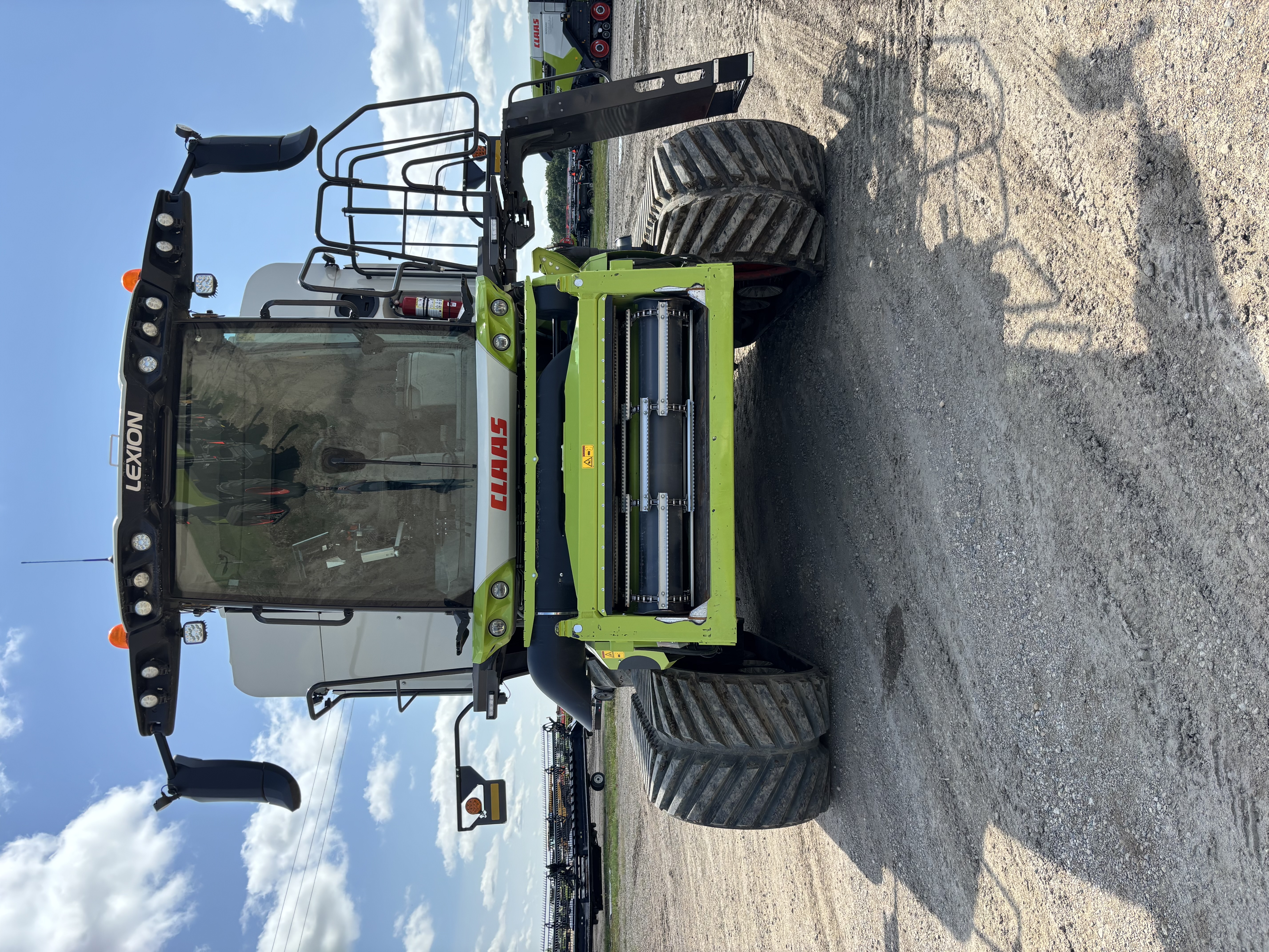 2024 CLAAS 8700TT Combine