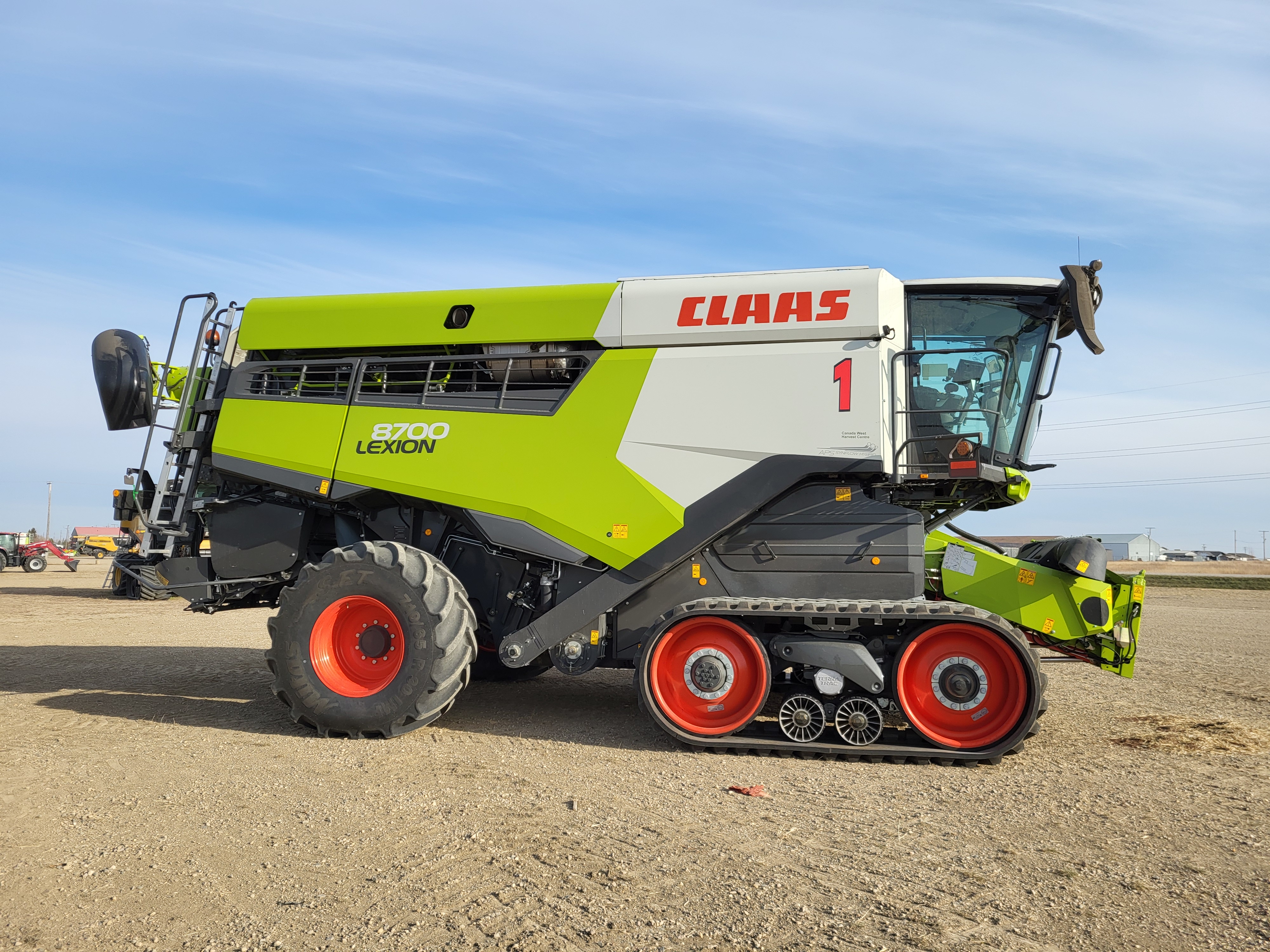 2024 CLAAS 8700TT Combine