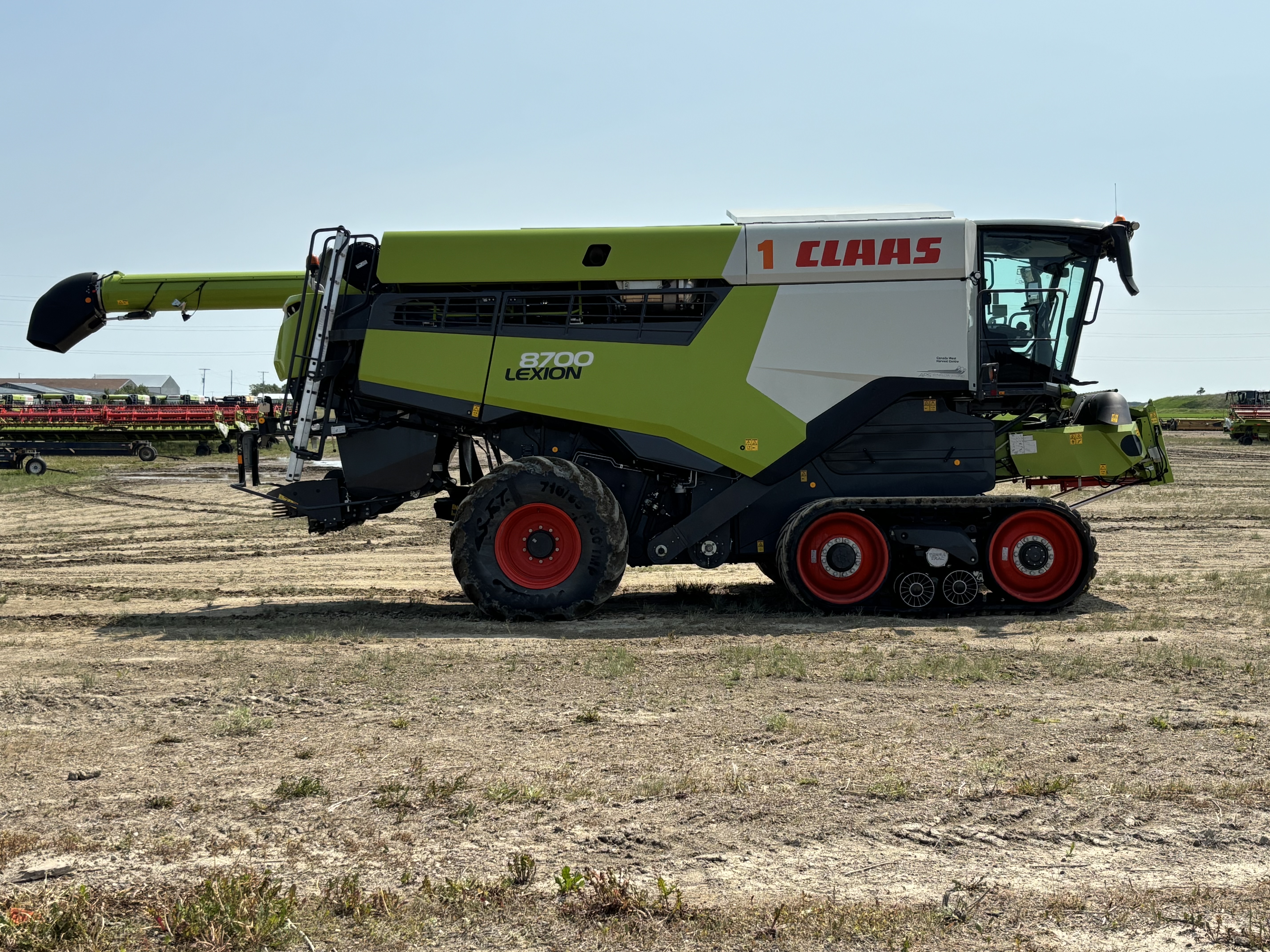 2023 CLAAS 8700TT Combine