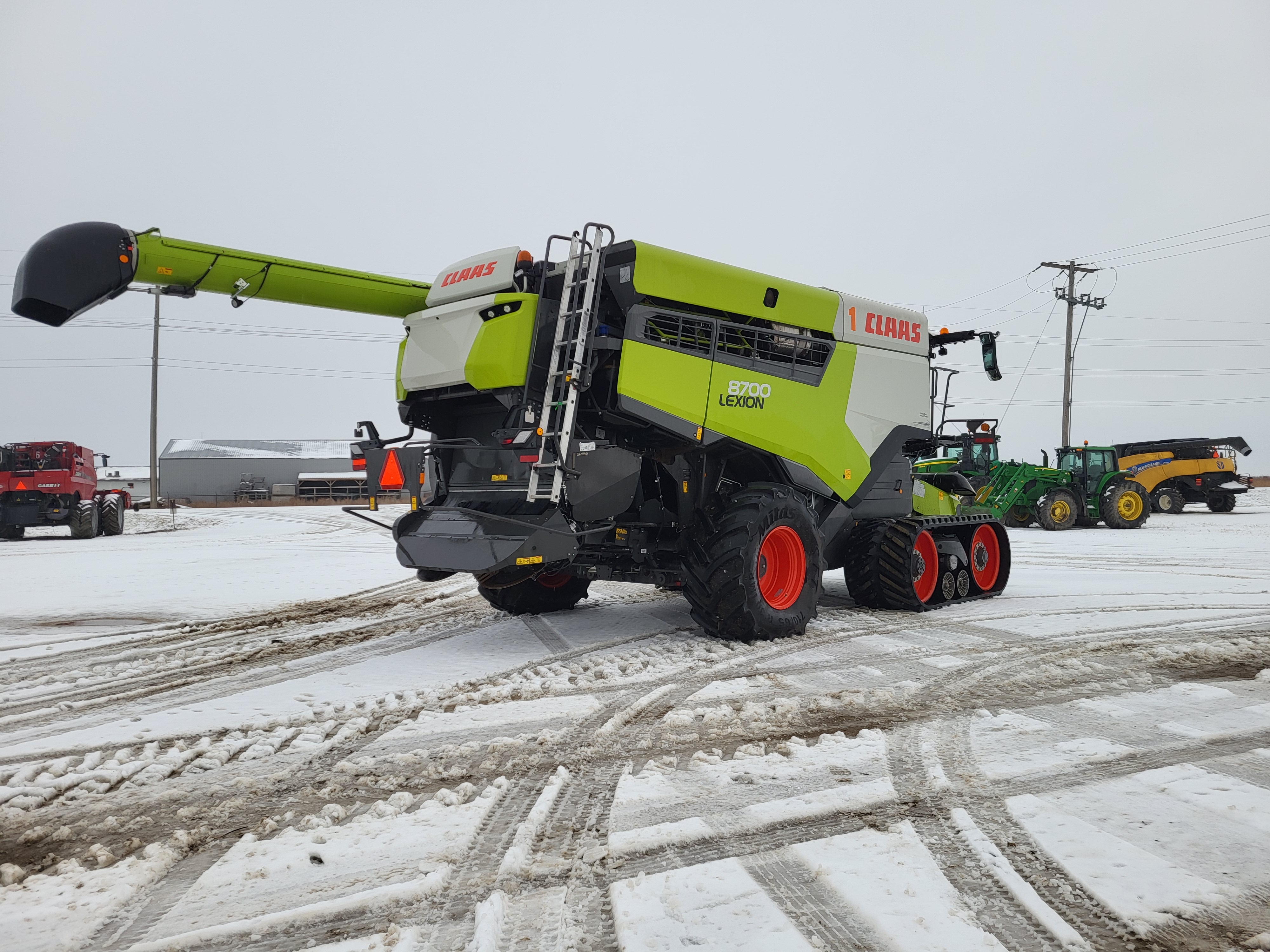 2023 CLAAS 8700TT Combine