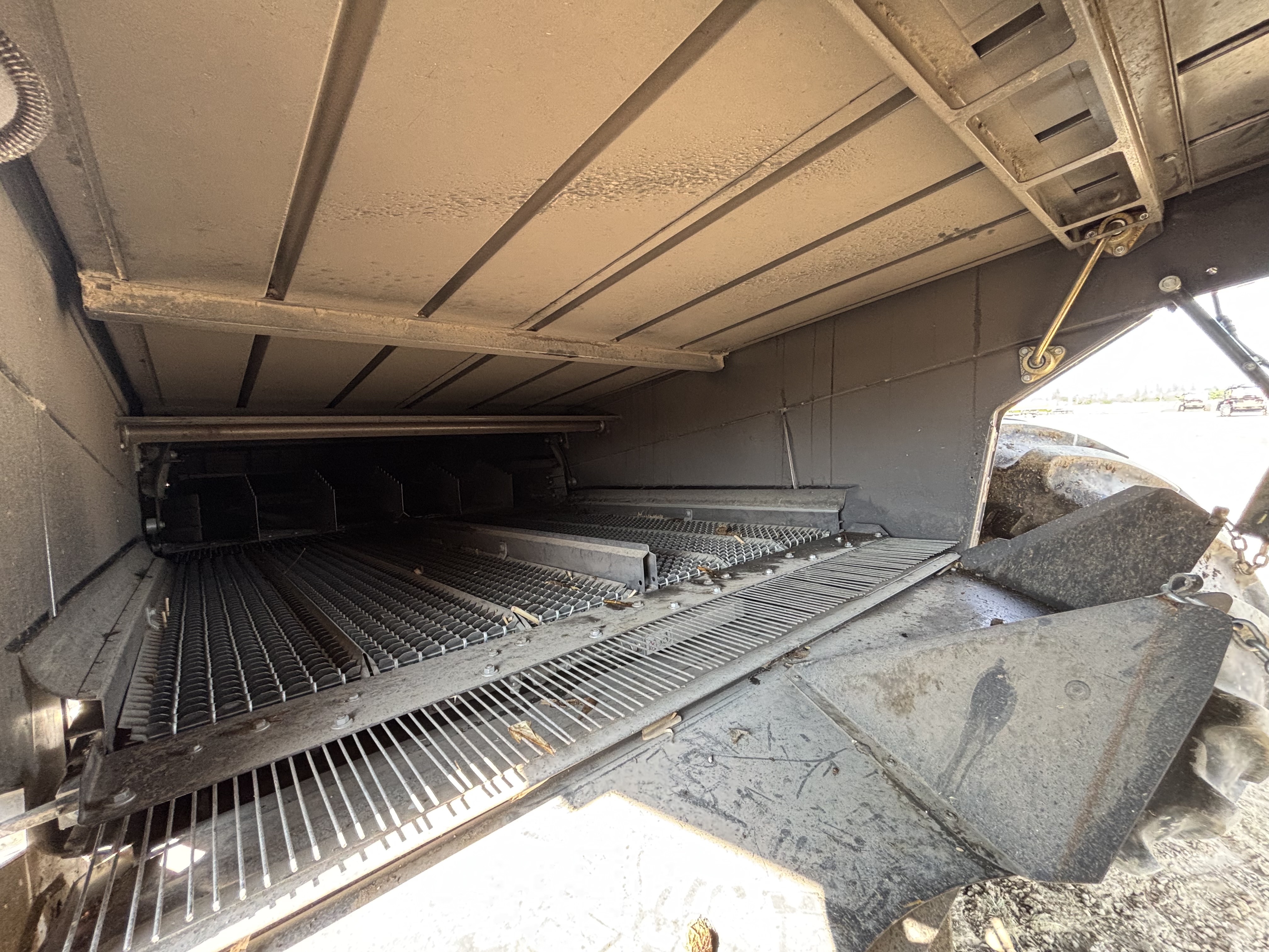 2023 CLAAS 8700TT Combine