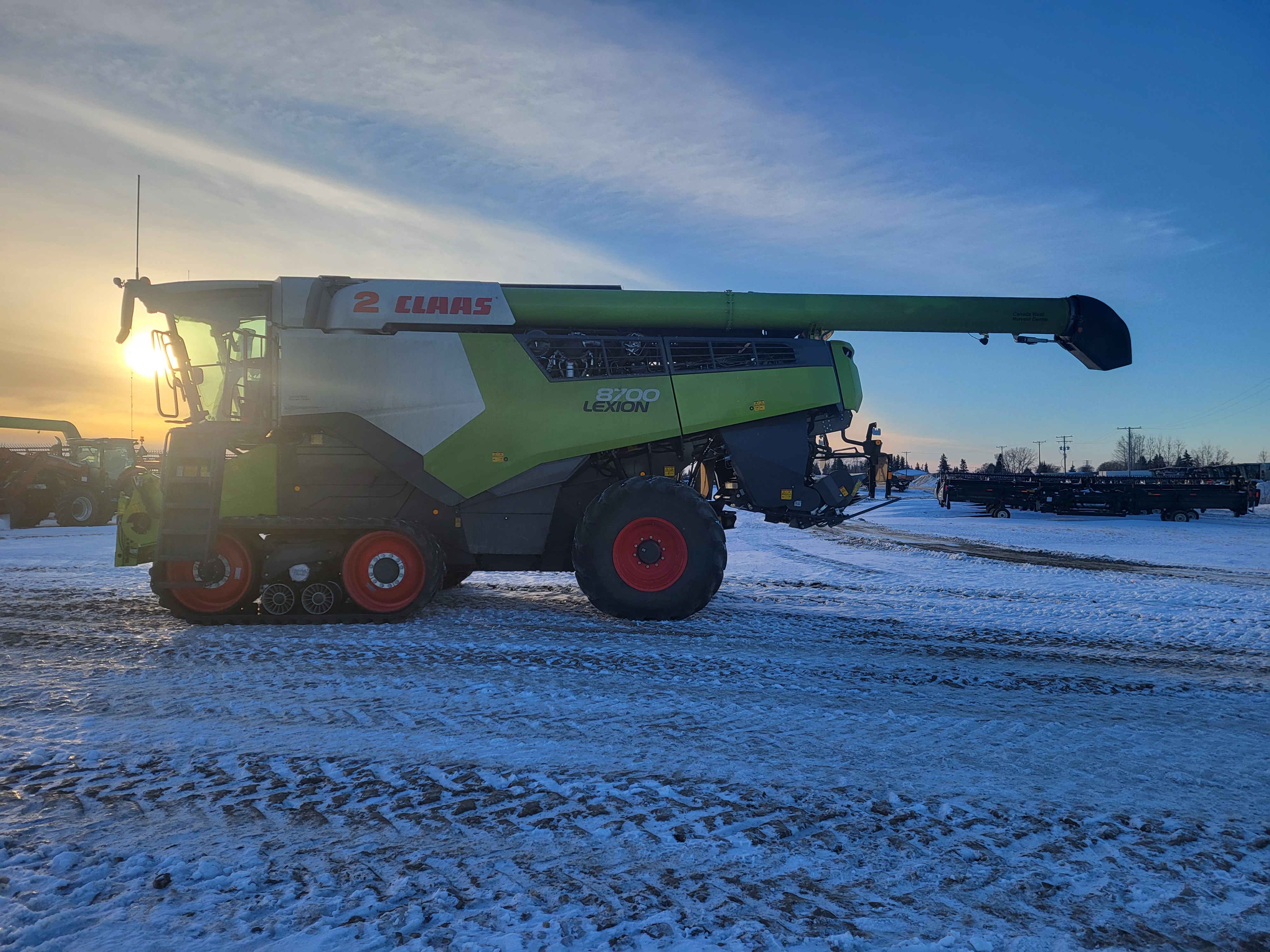 2023 CLAAS 8700TT Combine