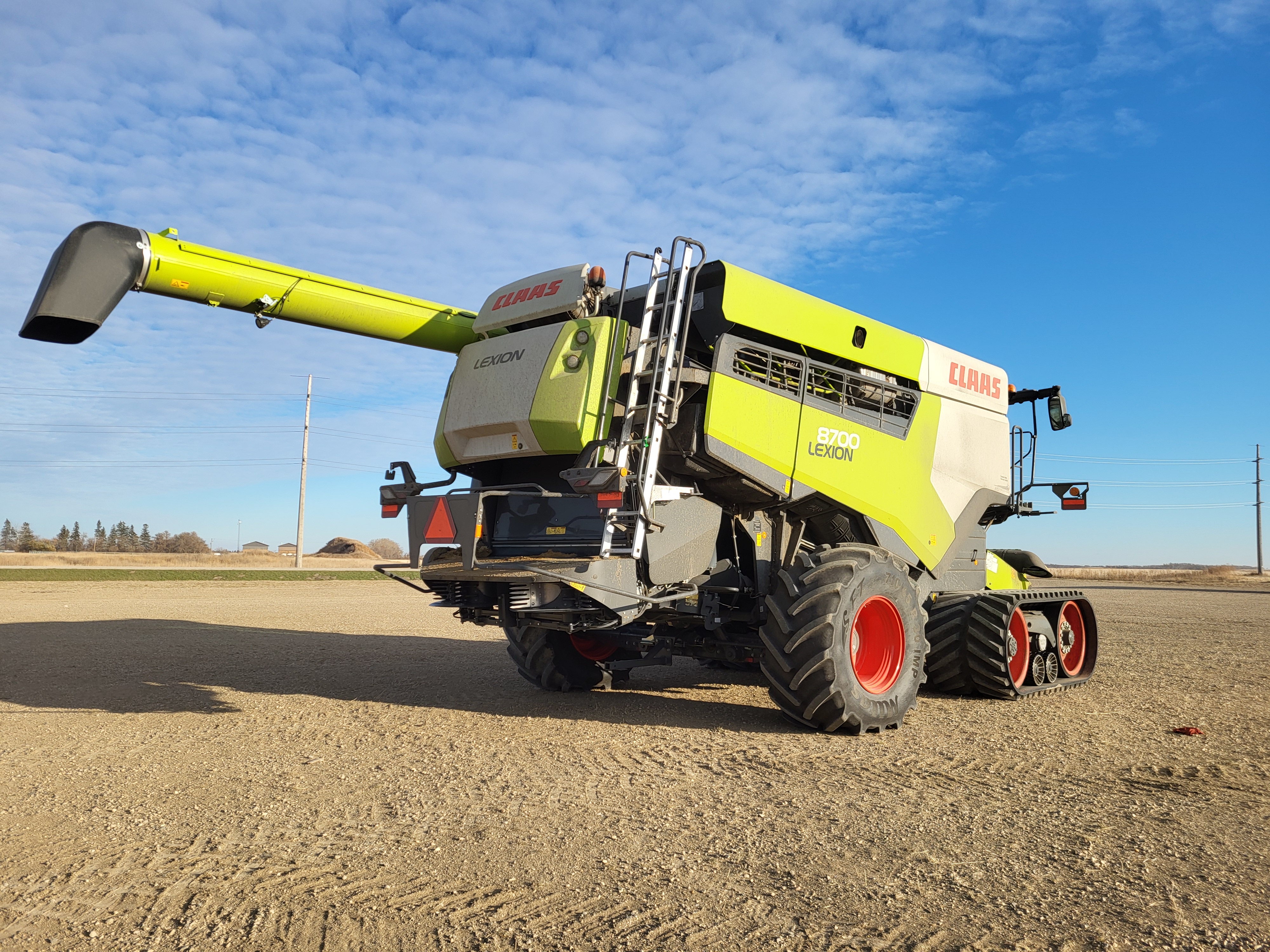 2022 CLAAS 8700TT Combine