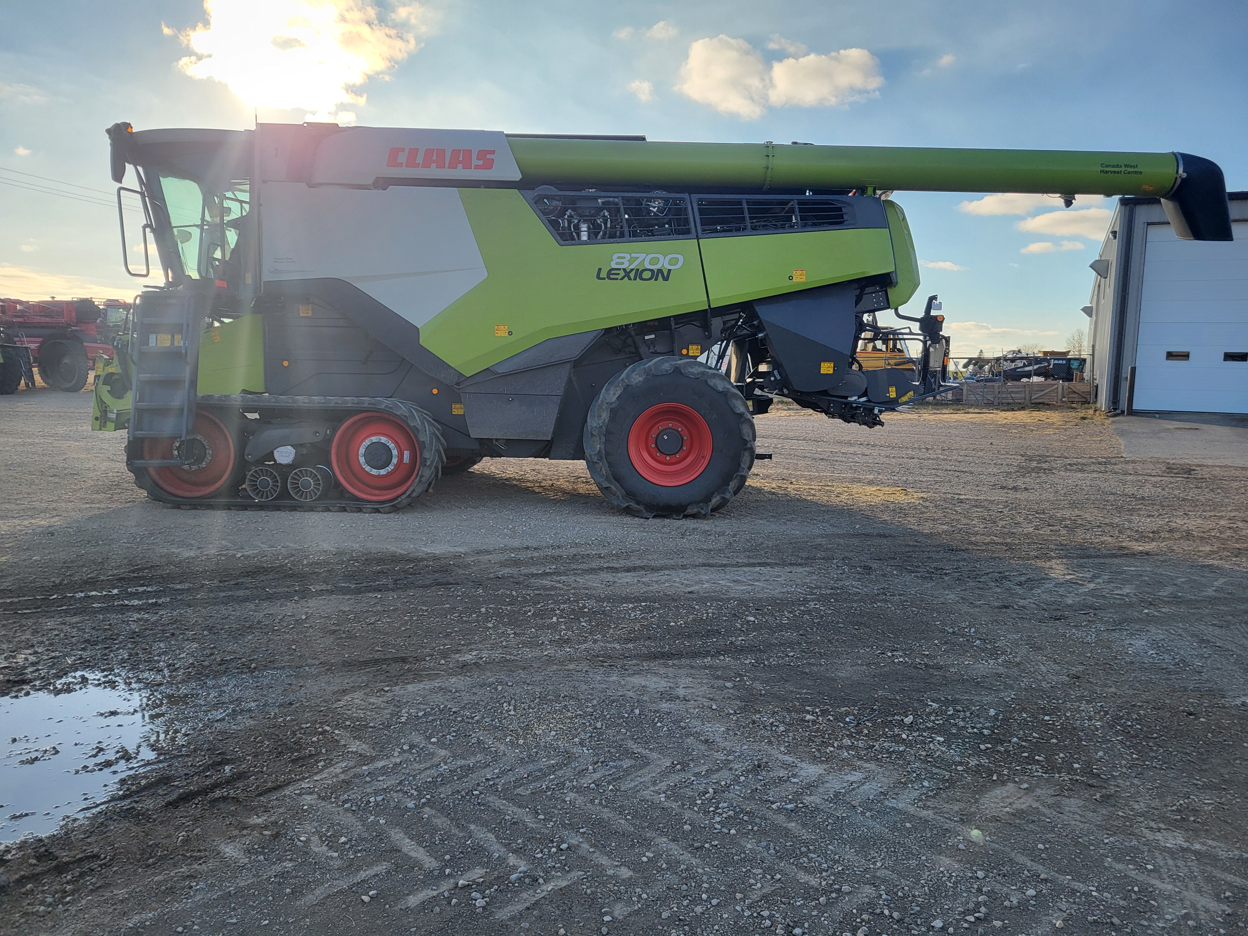 2022 CLAAS 8700TT Combine