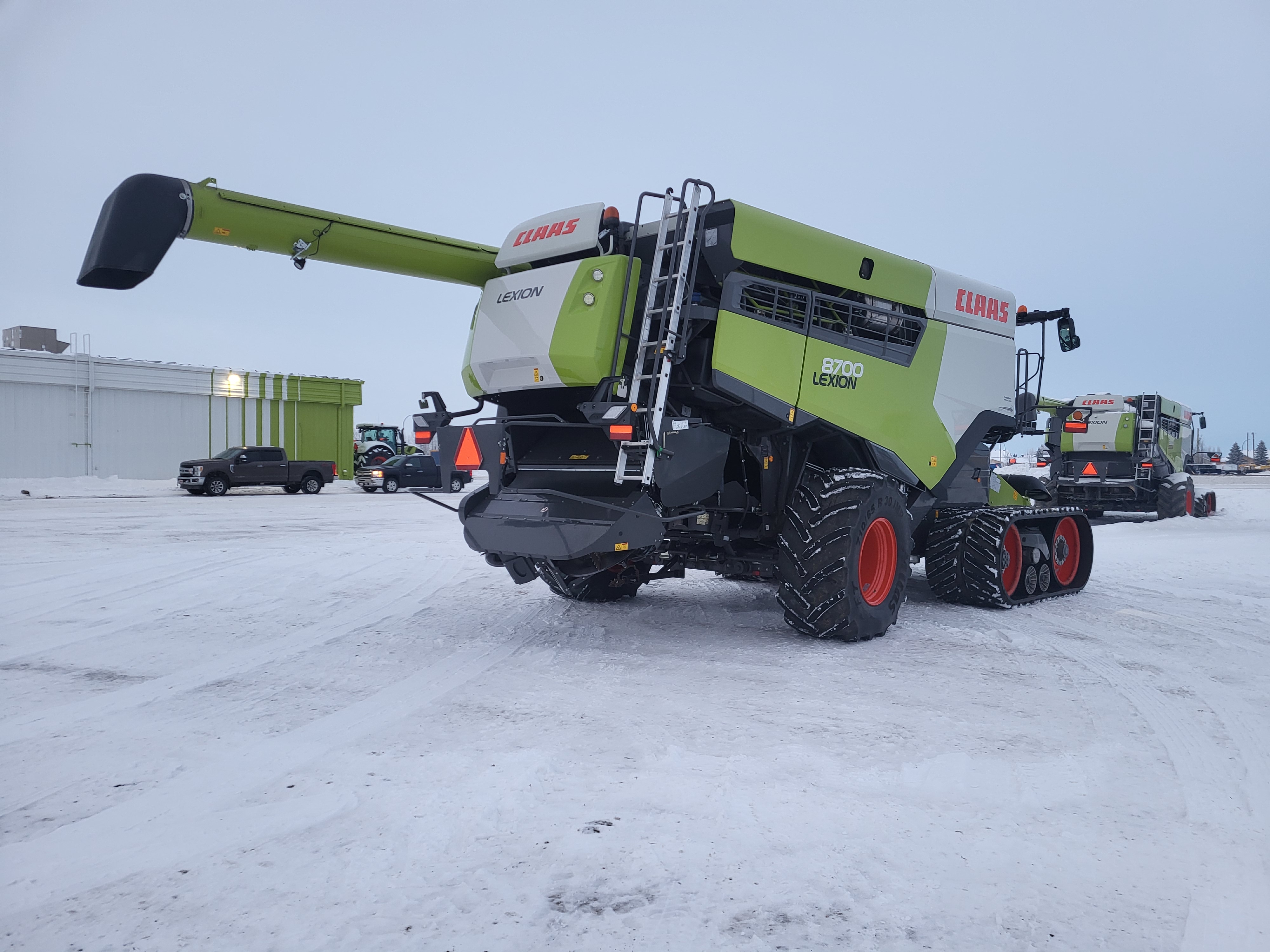 2022 CLAAS 8700TT Combine