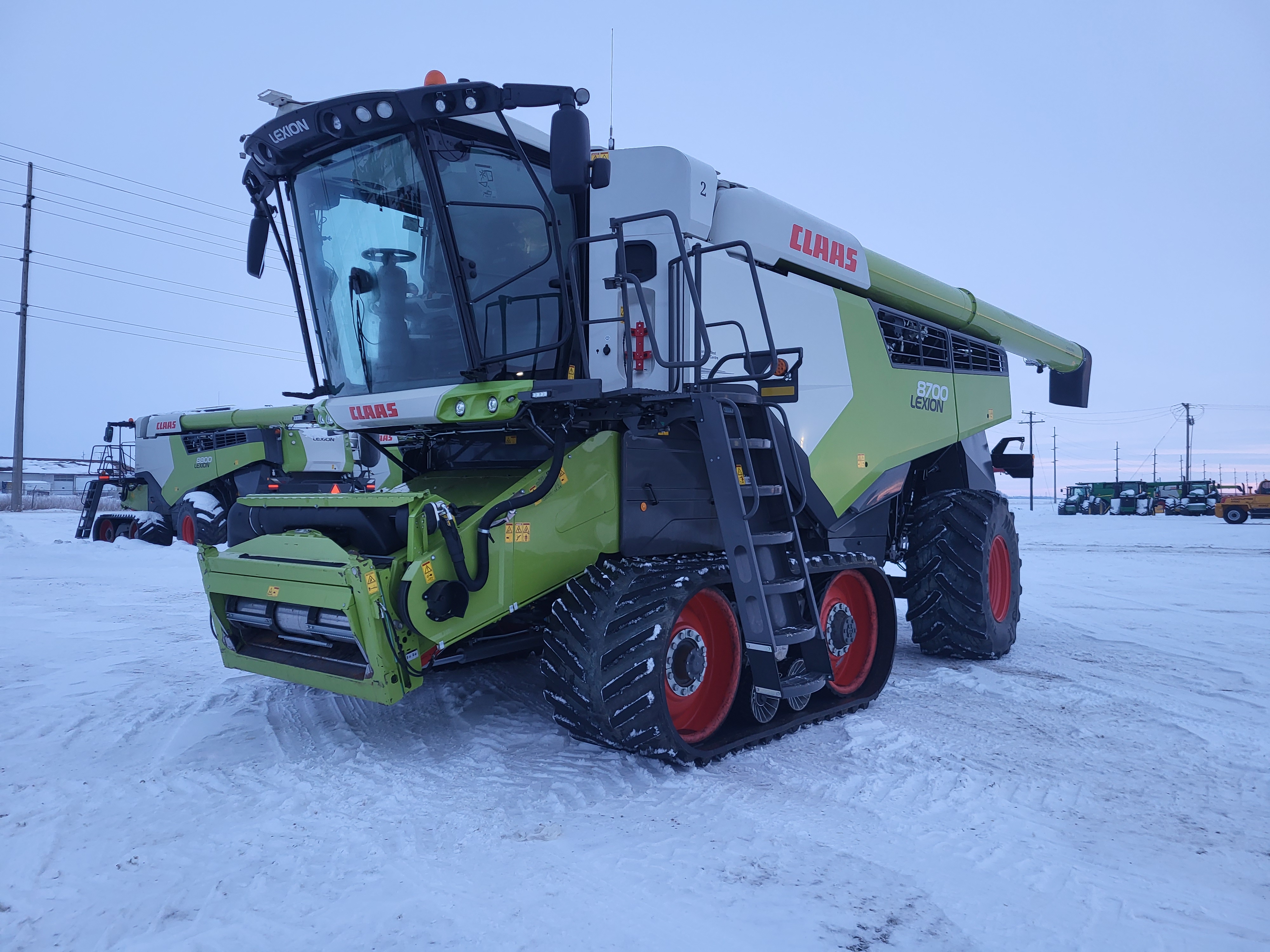 2022 CLAAS 8700TT Combine