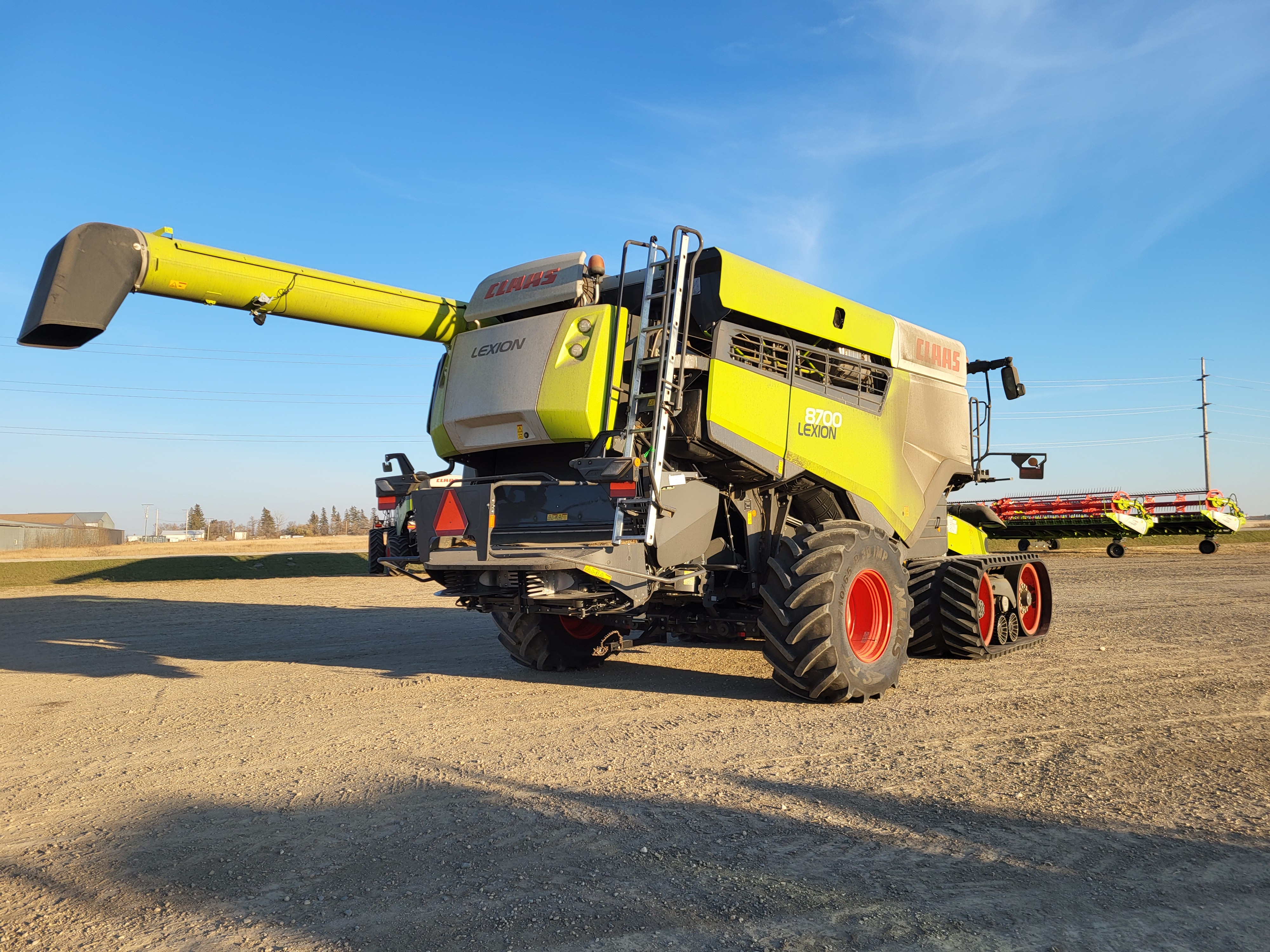 2022 CLAAS 8700TT Combine