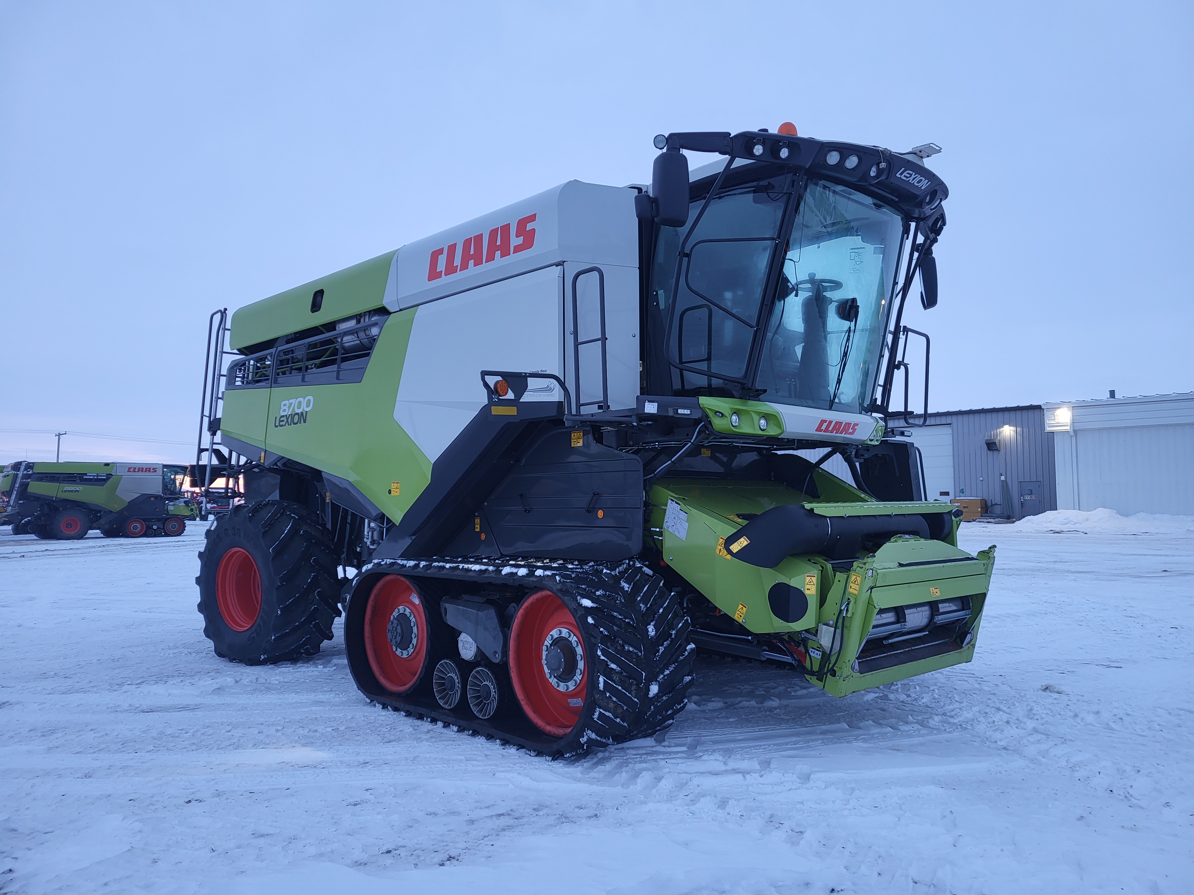 2022 CLAAS 8700TT Combine