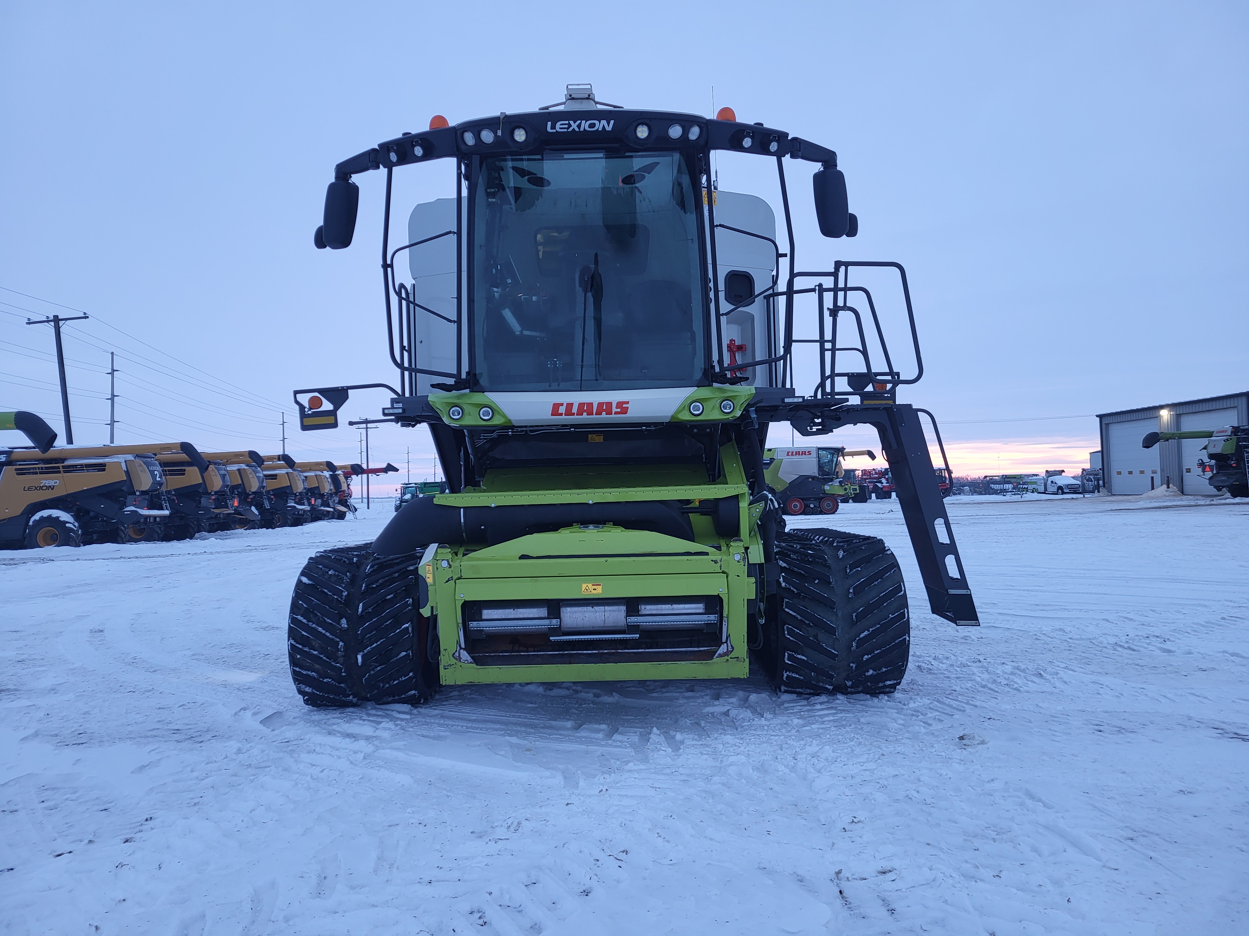 2022 CLAAS 8700TT Combine