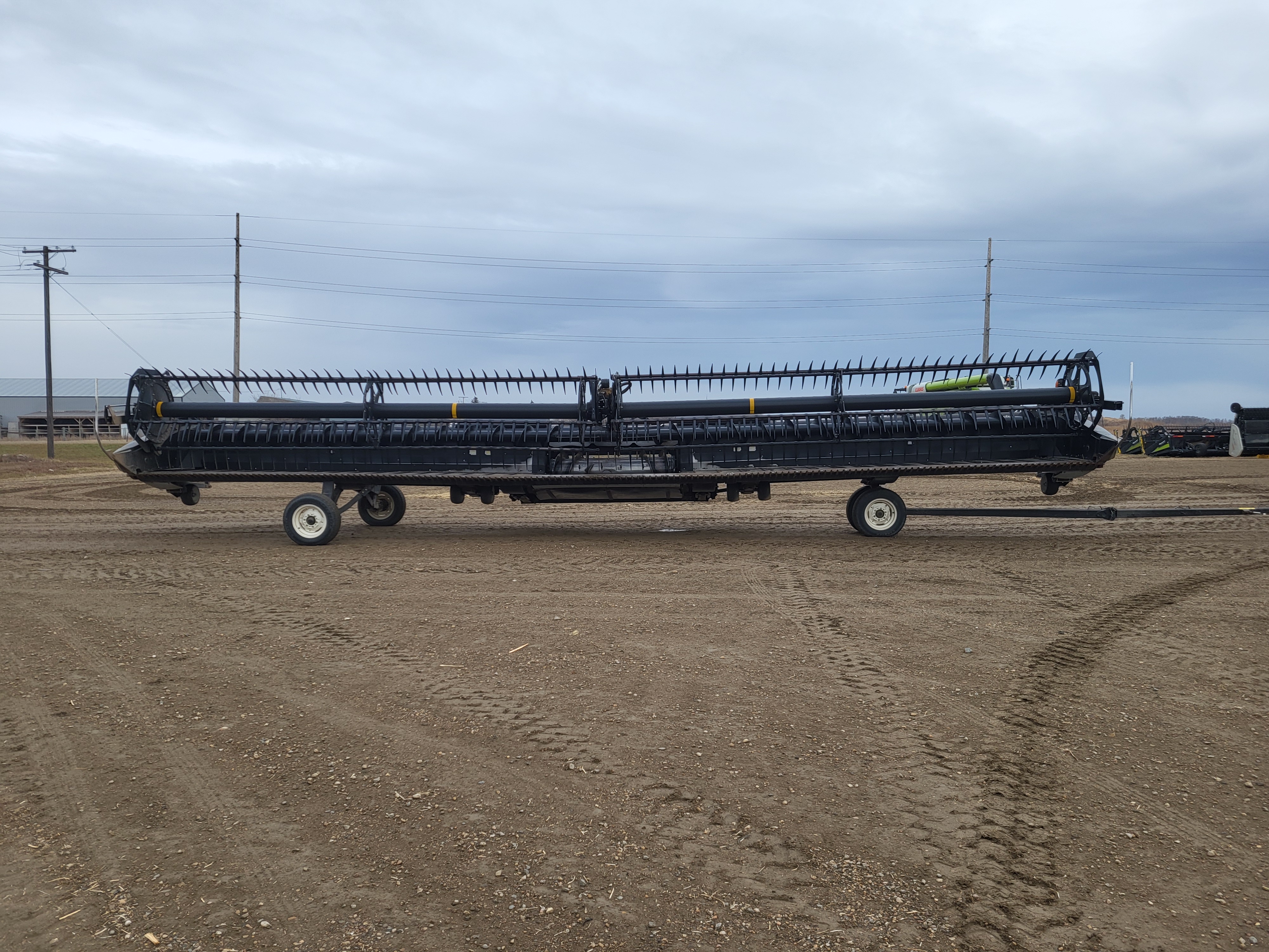 2015 MacDon FD75-40 Header Combine