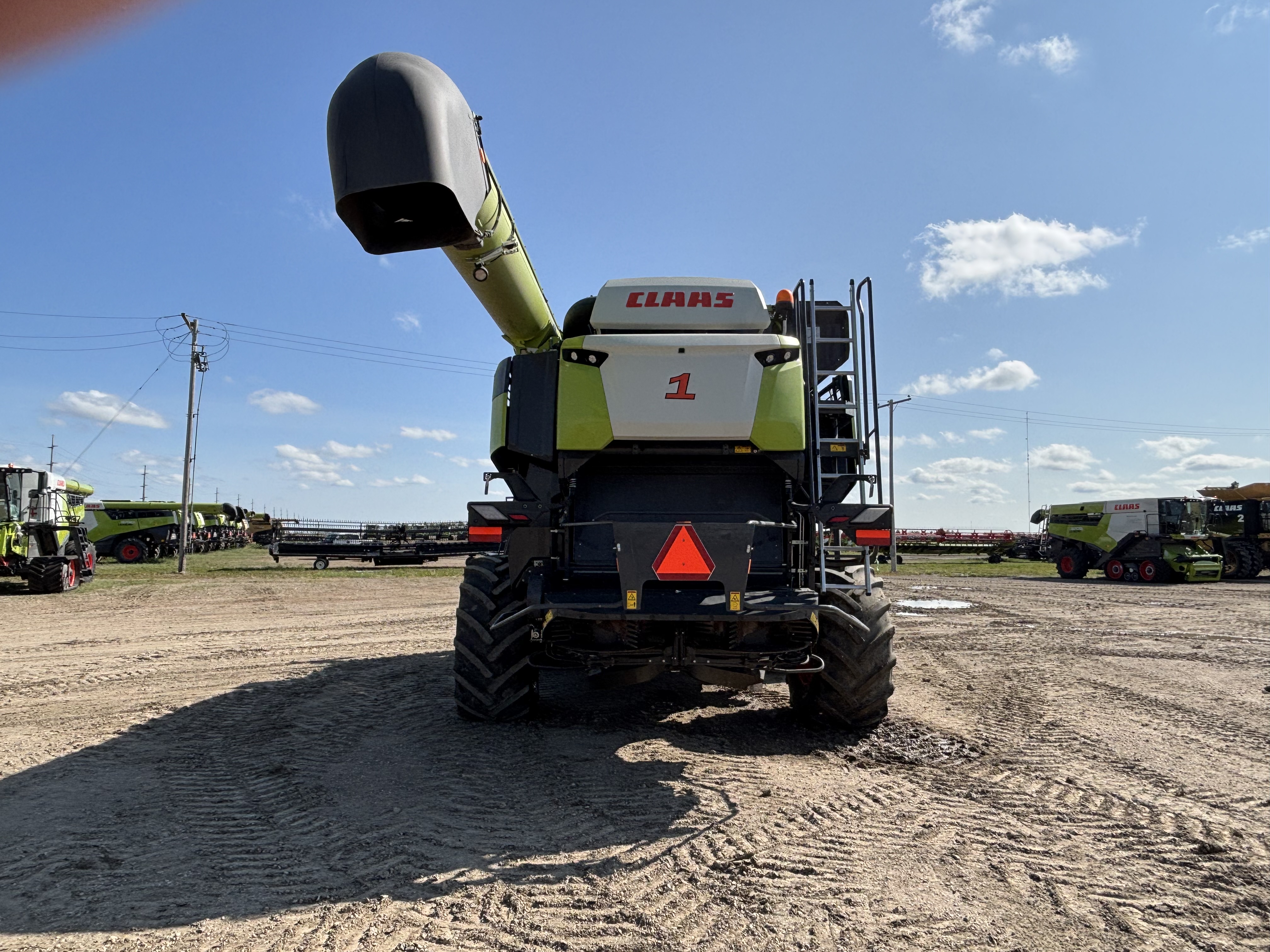 2023 CLAAS 8700TT Combine