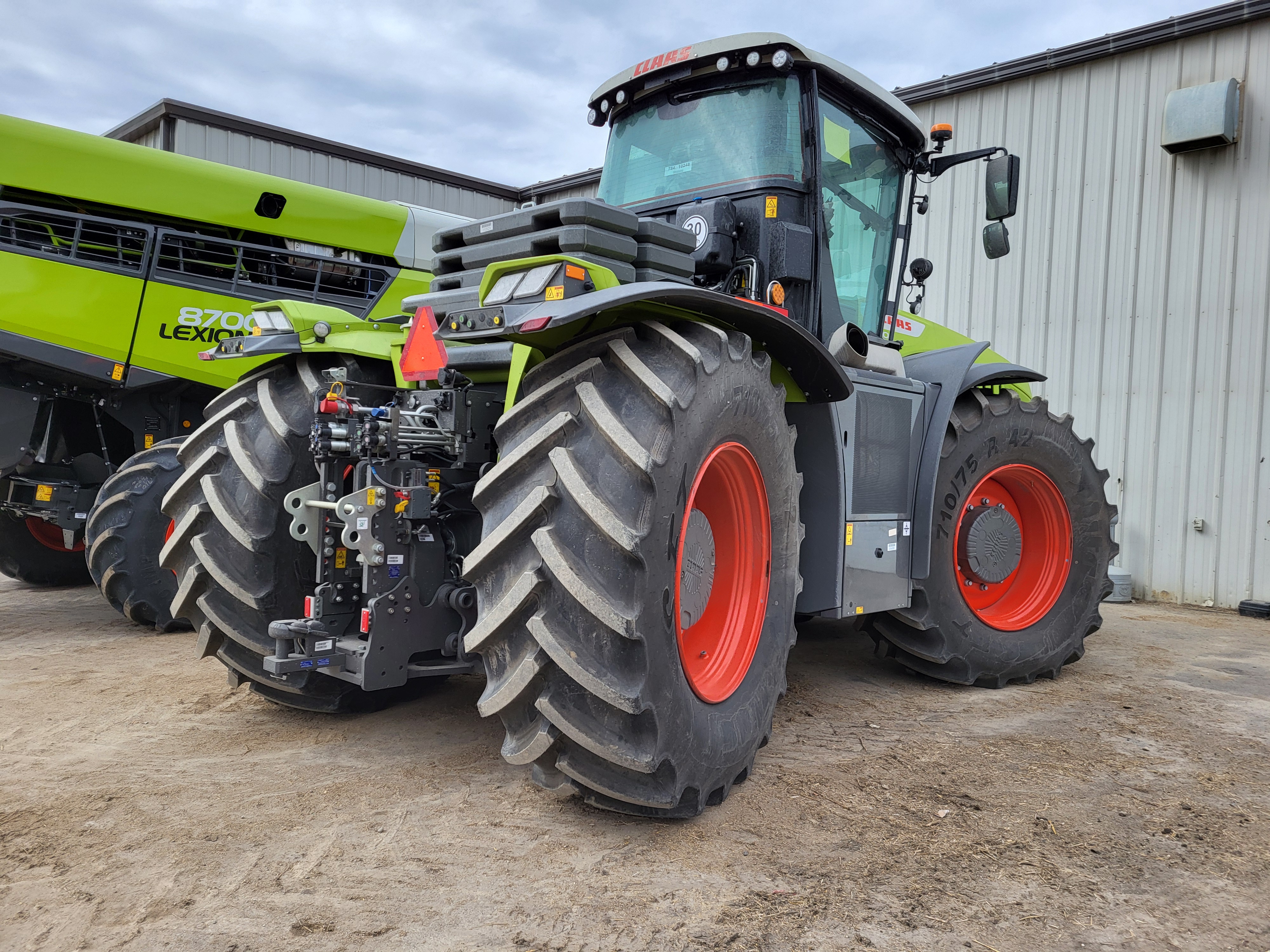 2024 CLAAS Xerion 5000 Tractor 4WD