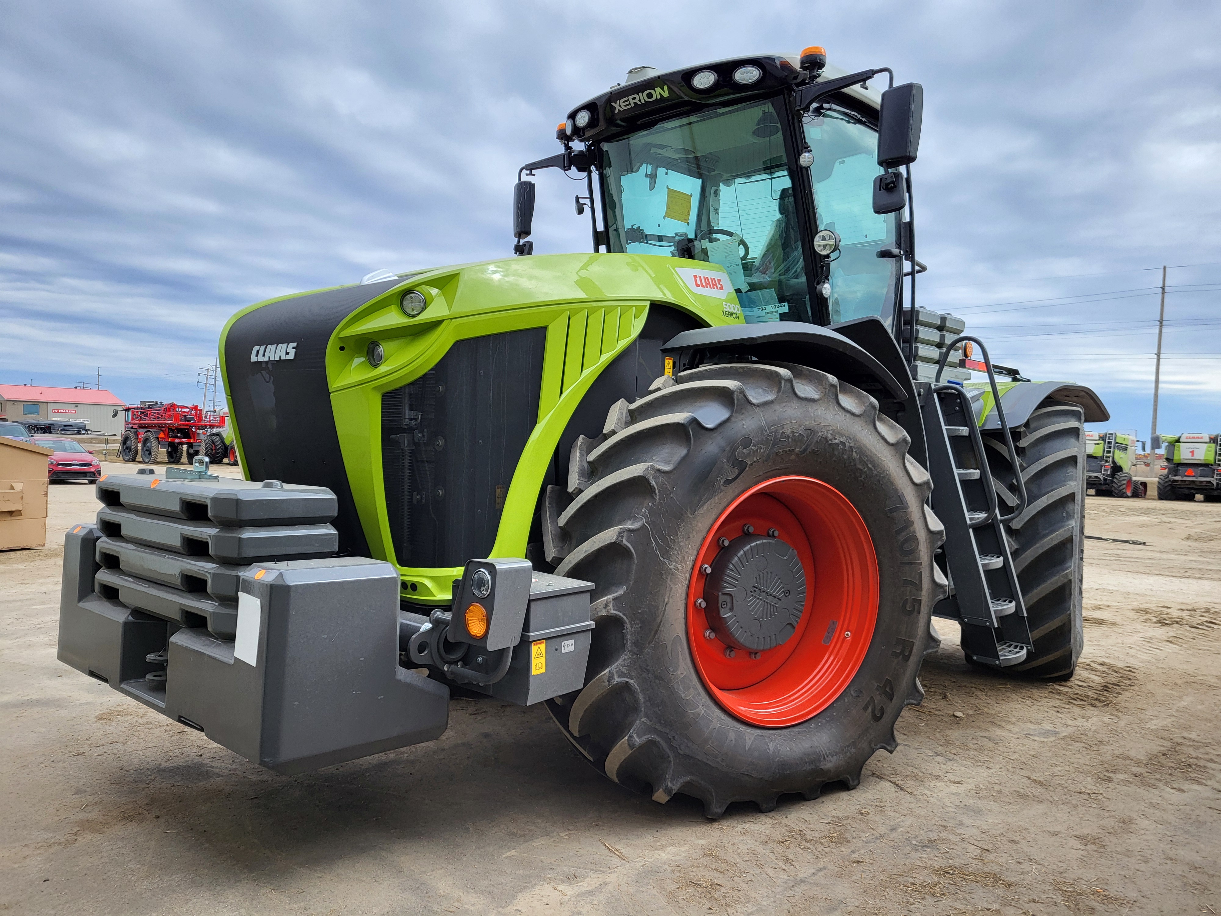 2024 CLAAS Xerion 5000 Tractor 4WD