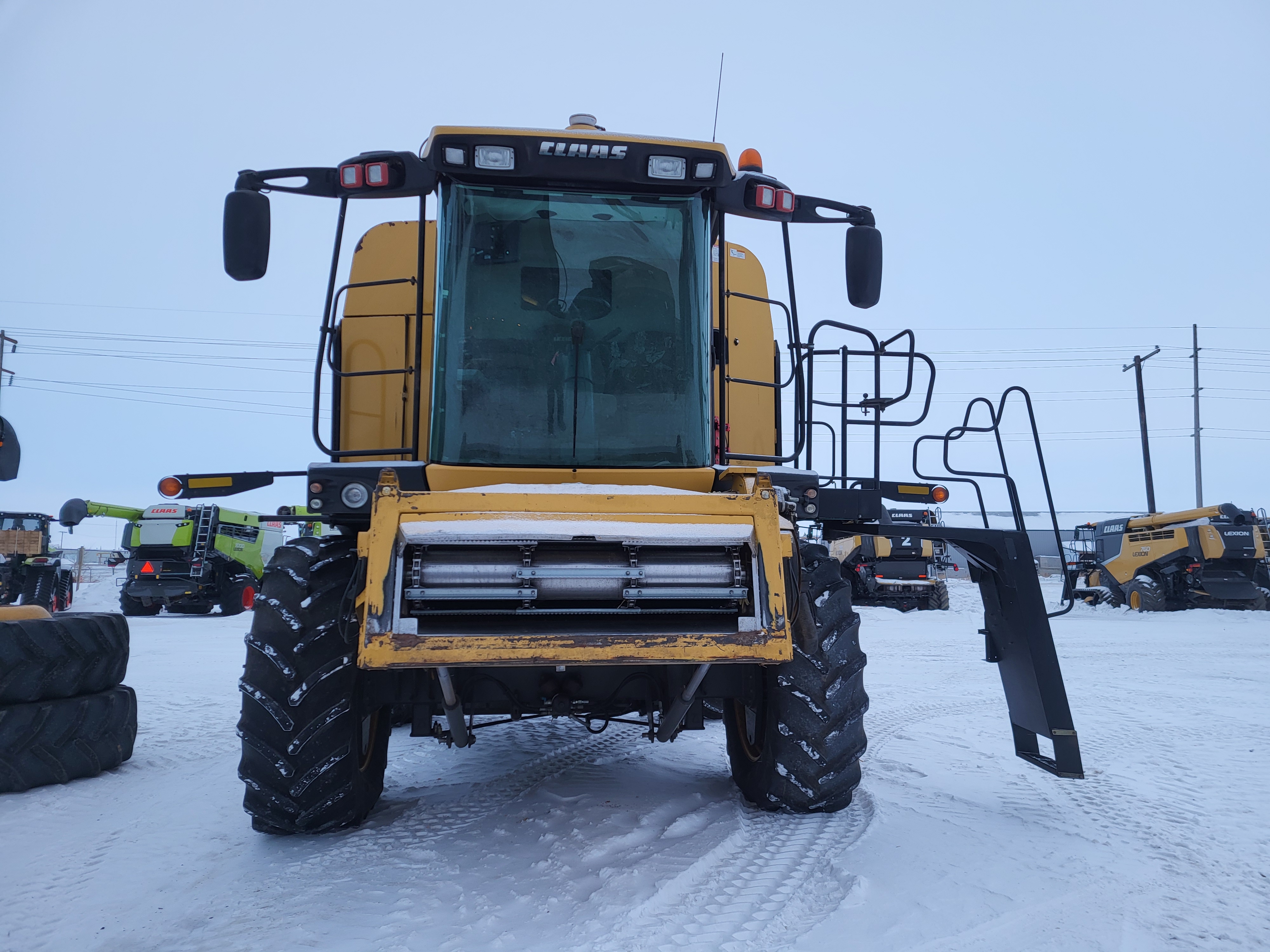 2009 CLAAS 590R Combine