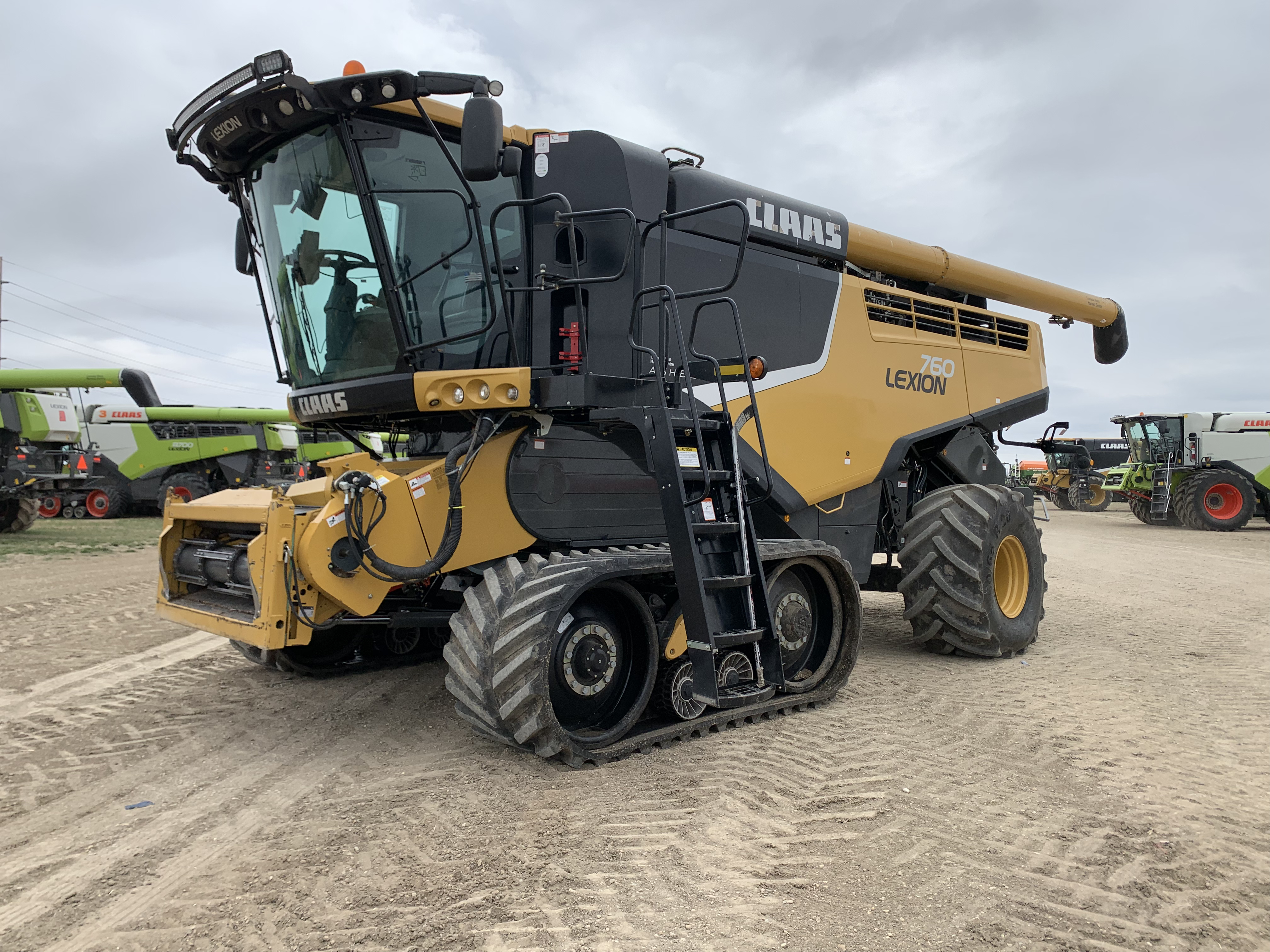 2018 CLAAS 760TT Combine