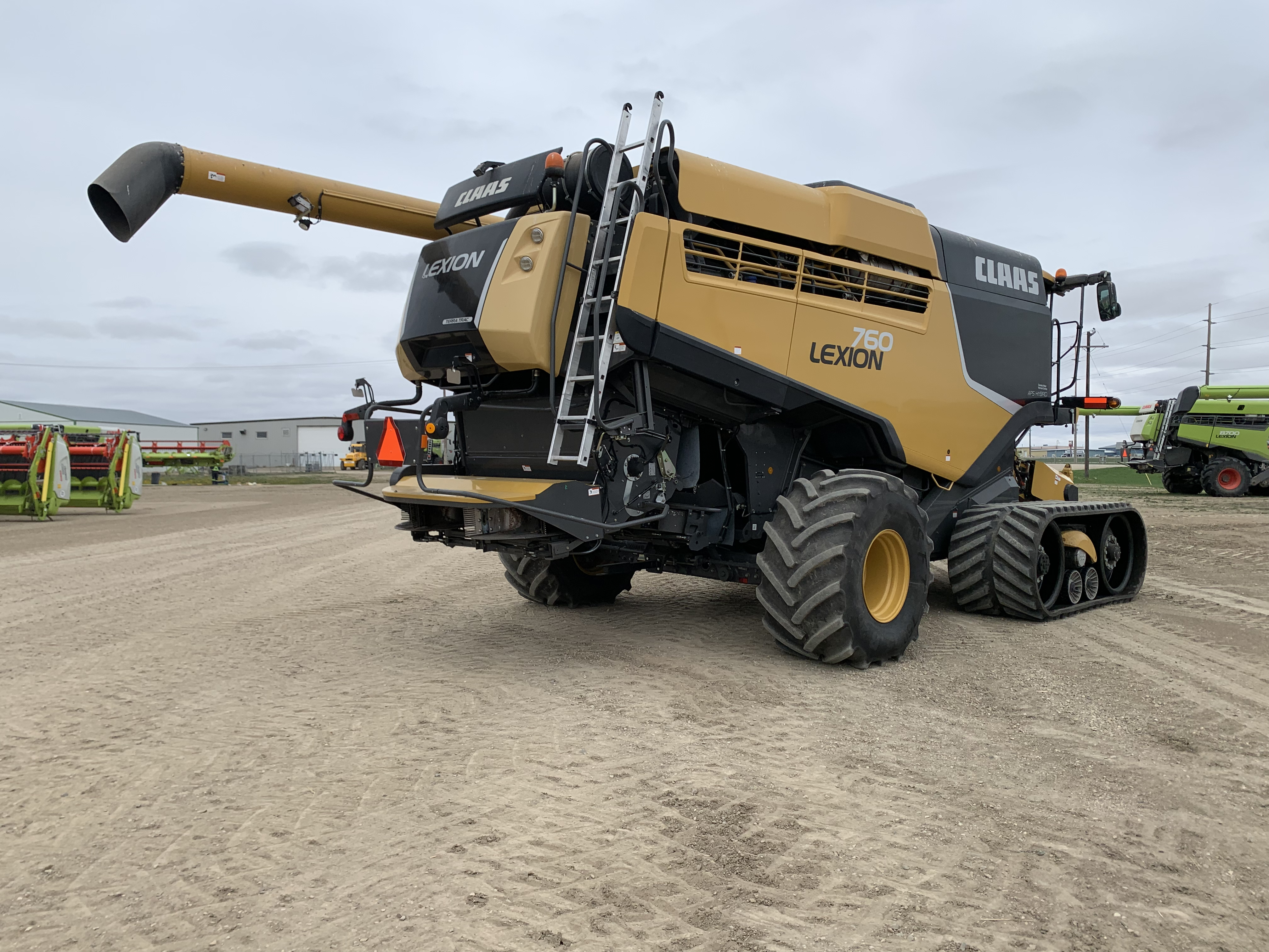 2018 CLAAS 760TT Combine
