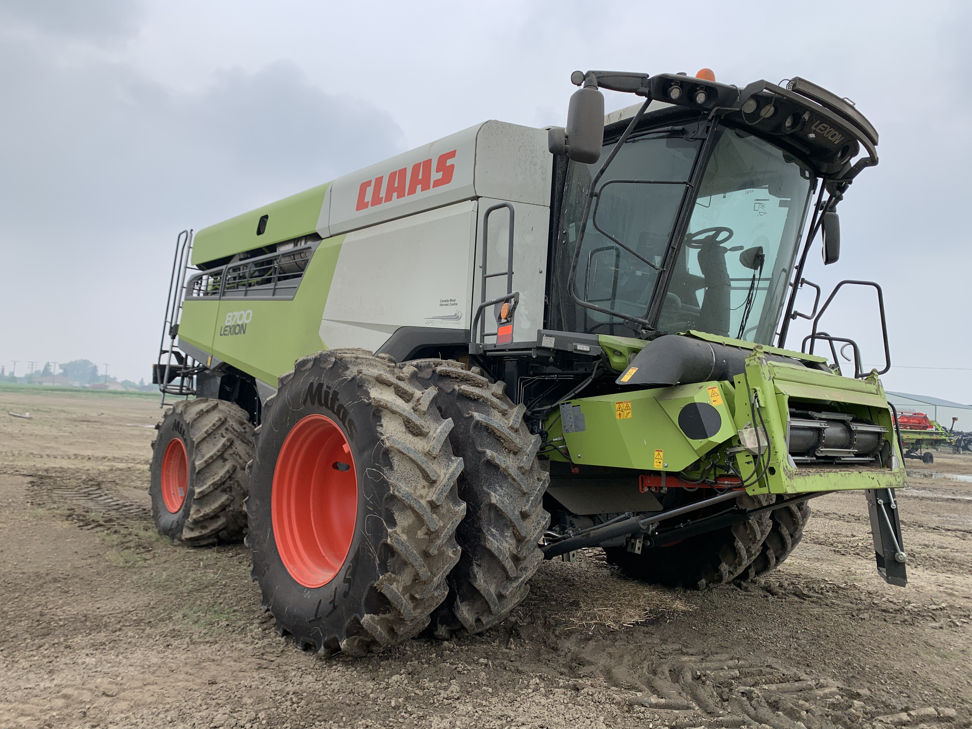 2022 CLAAS 8700 Combine