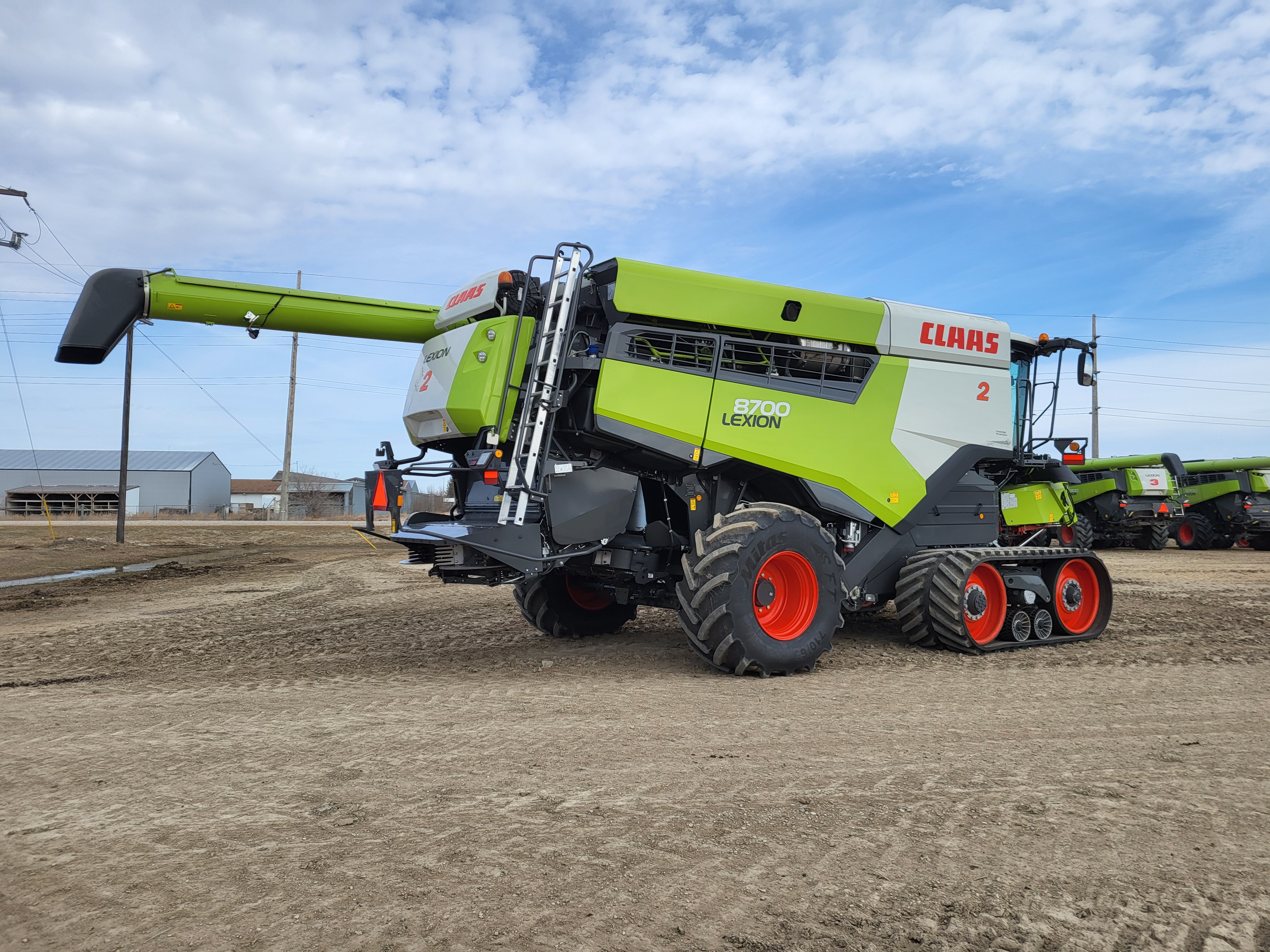 2022 CLAAS 8700TT Combine