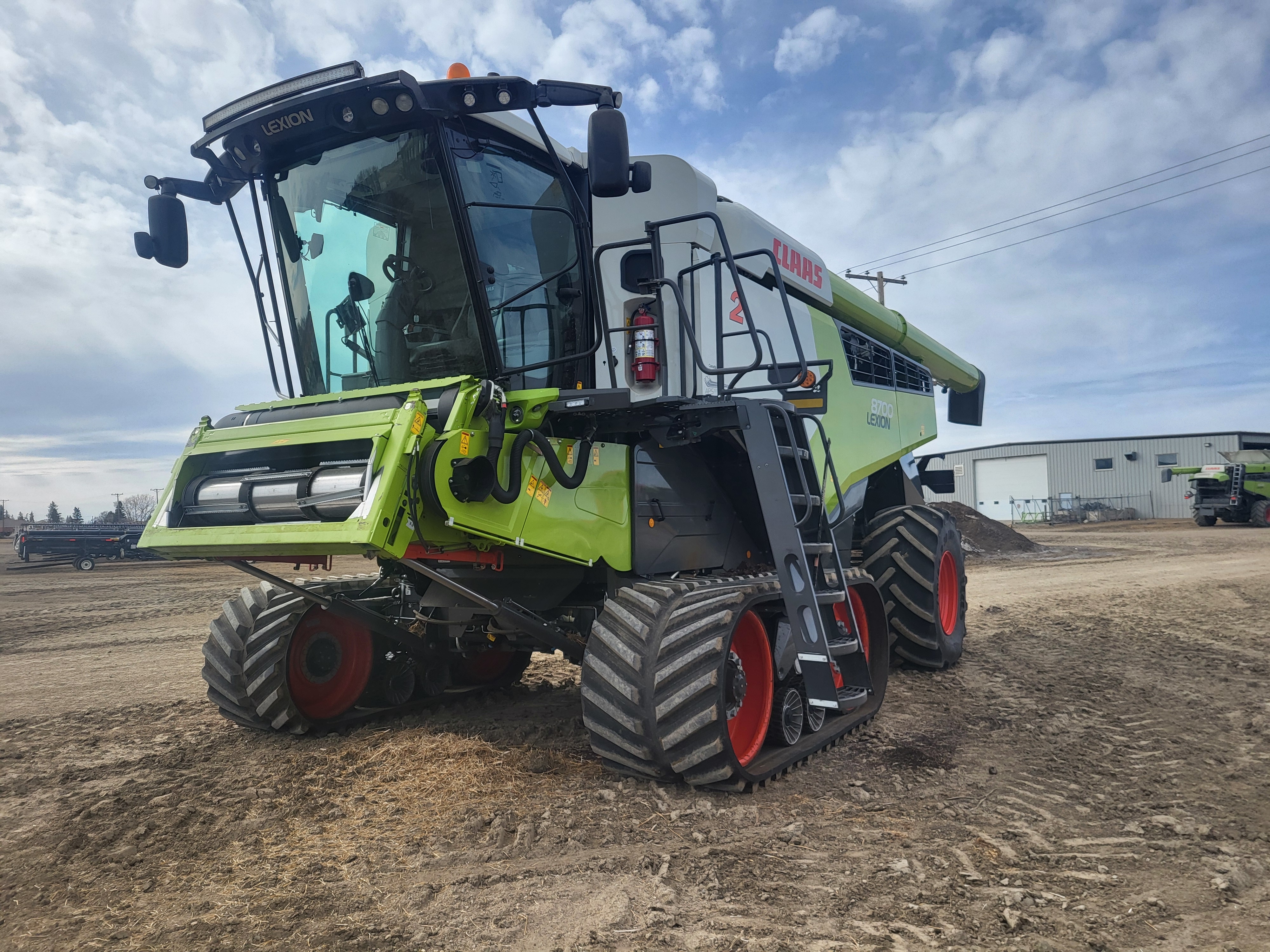 2022 CLAAS 8700TT Combine
