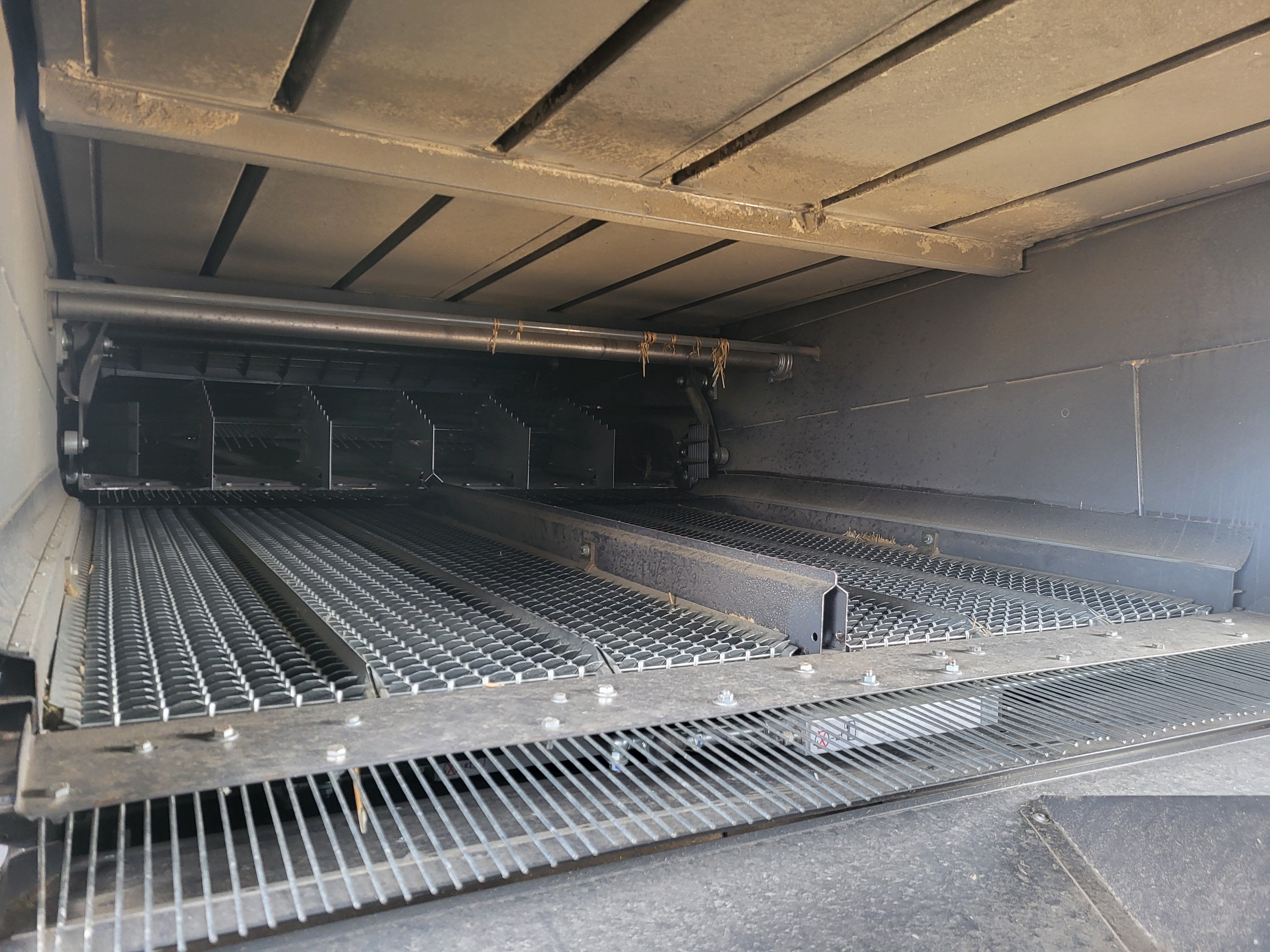 2022 CLAAS 8700TT Combine