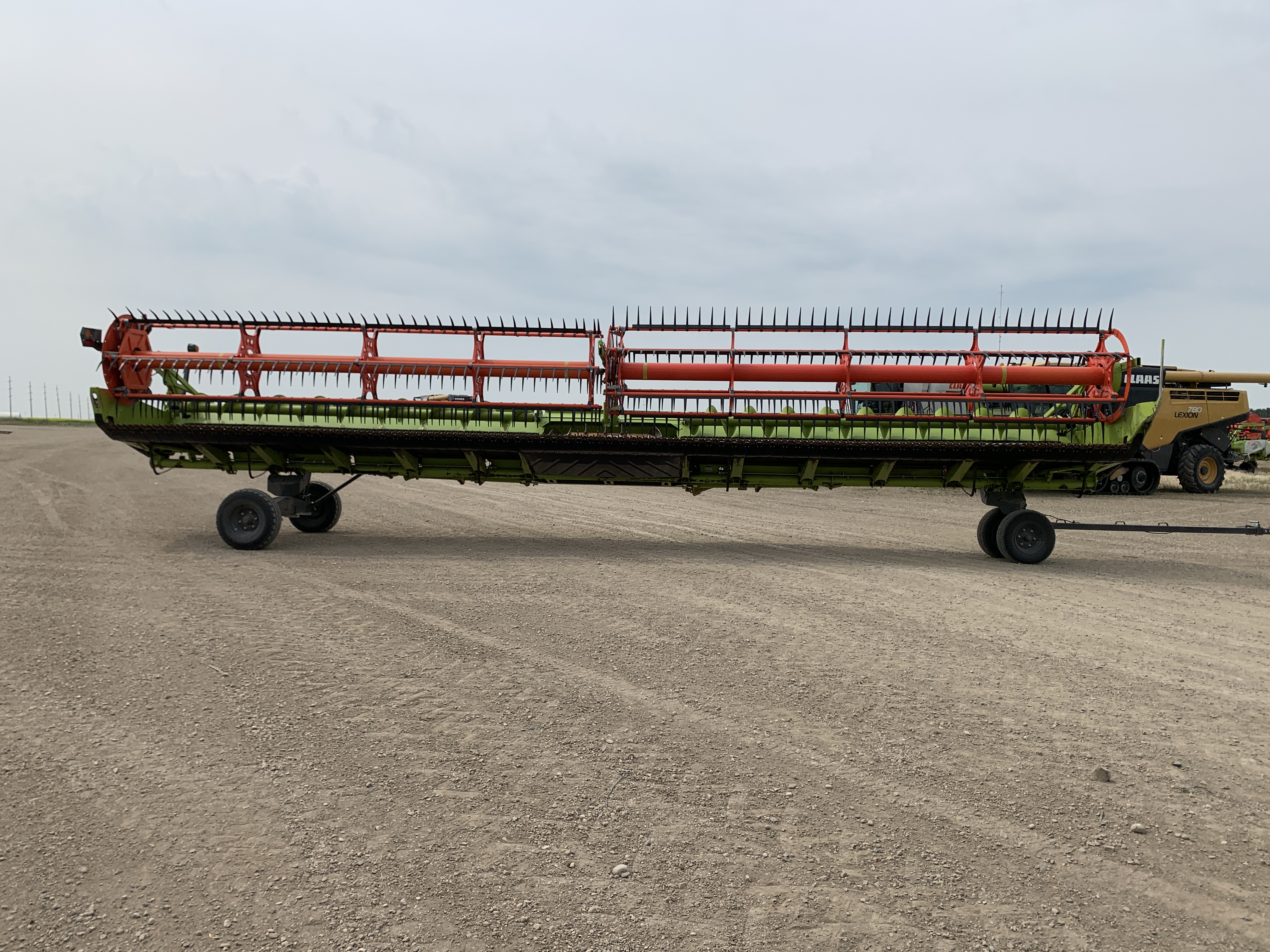 2022 CLAAS Convio 1230 Header Combine