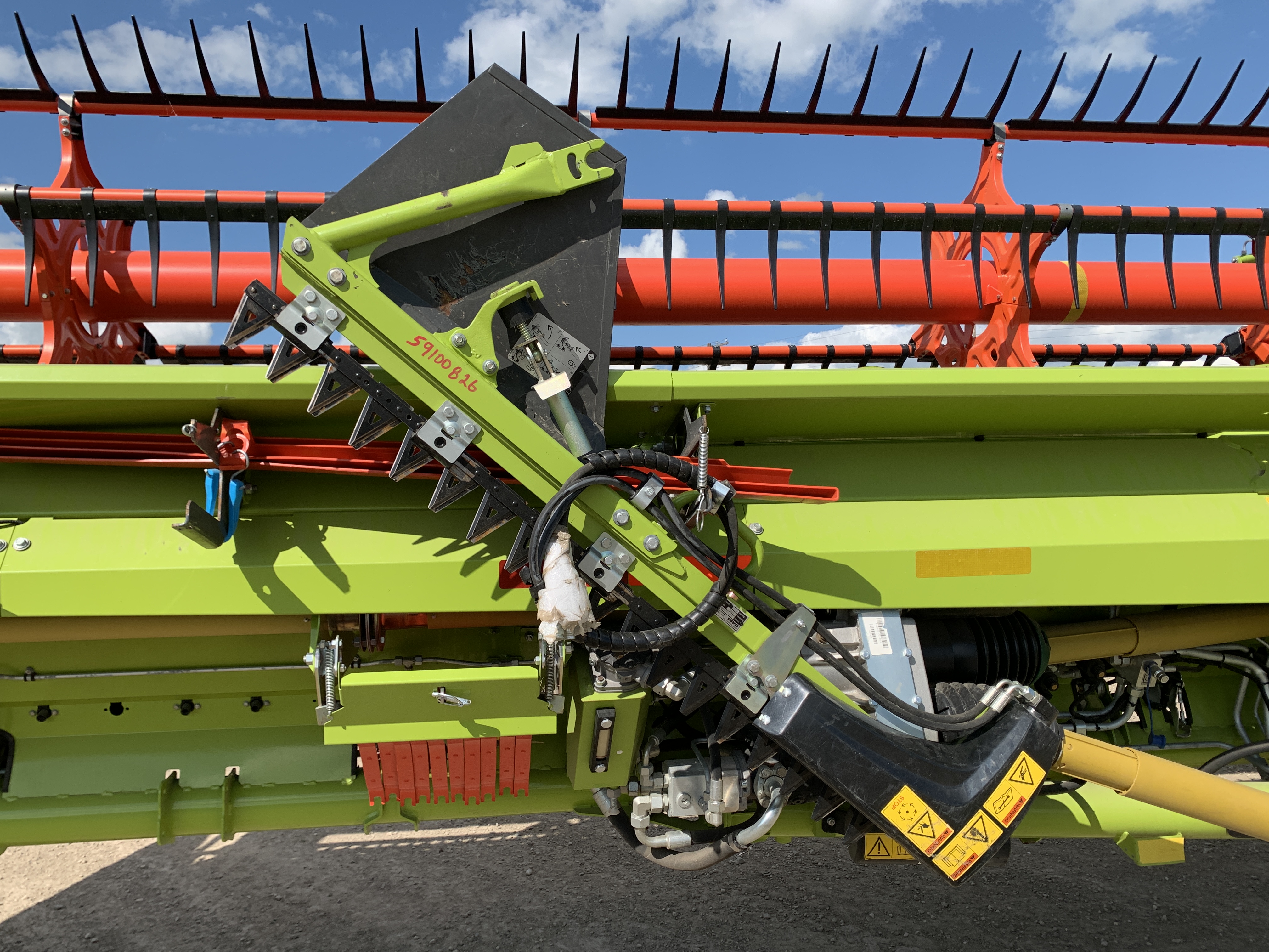 2022 CLAAS Convio 1230 Header Combine