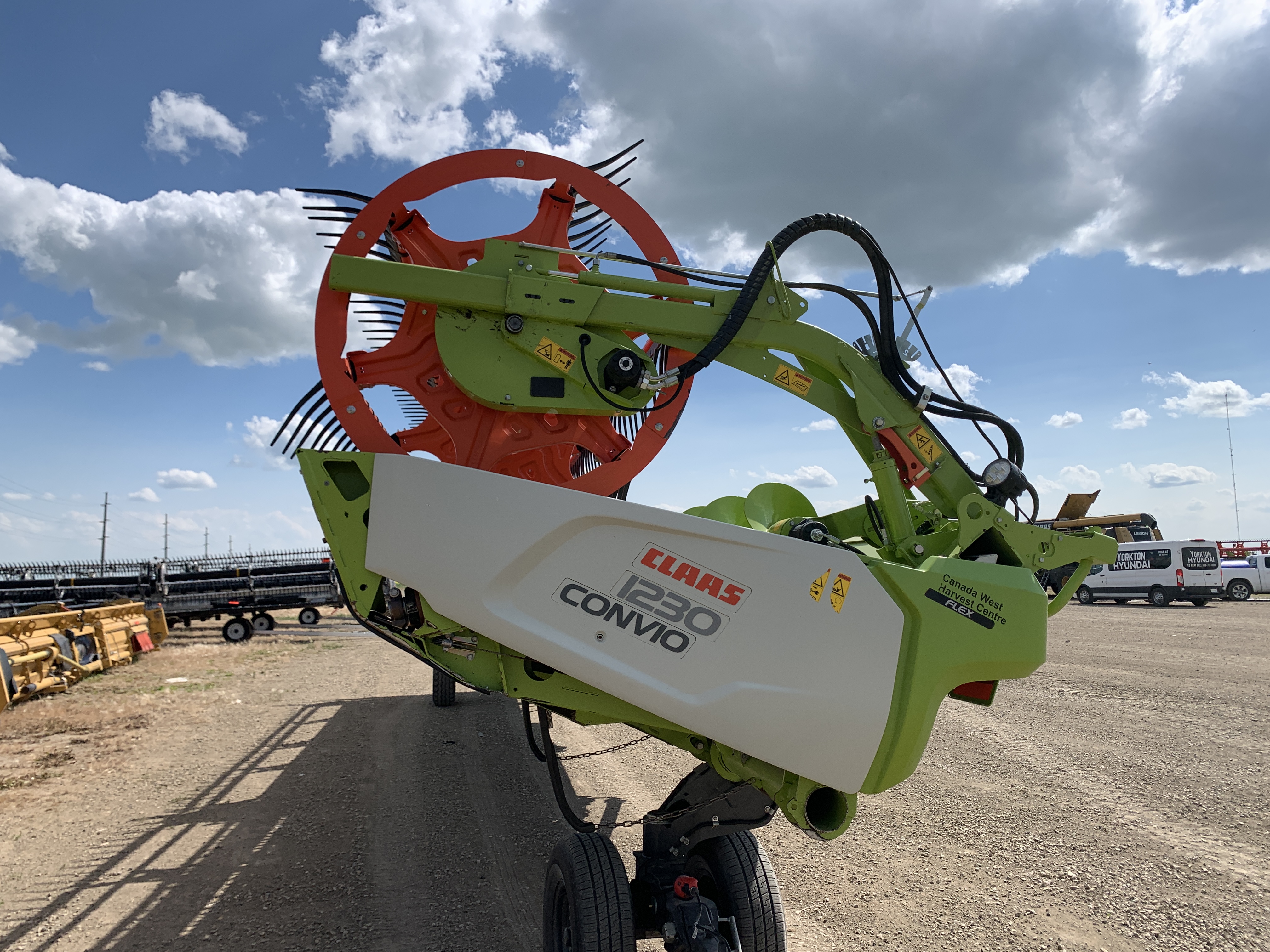 2022 CLAAS Convio 1230 Header Combine