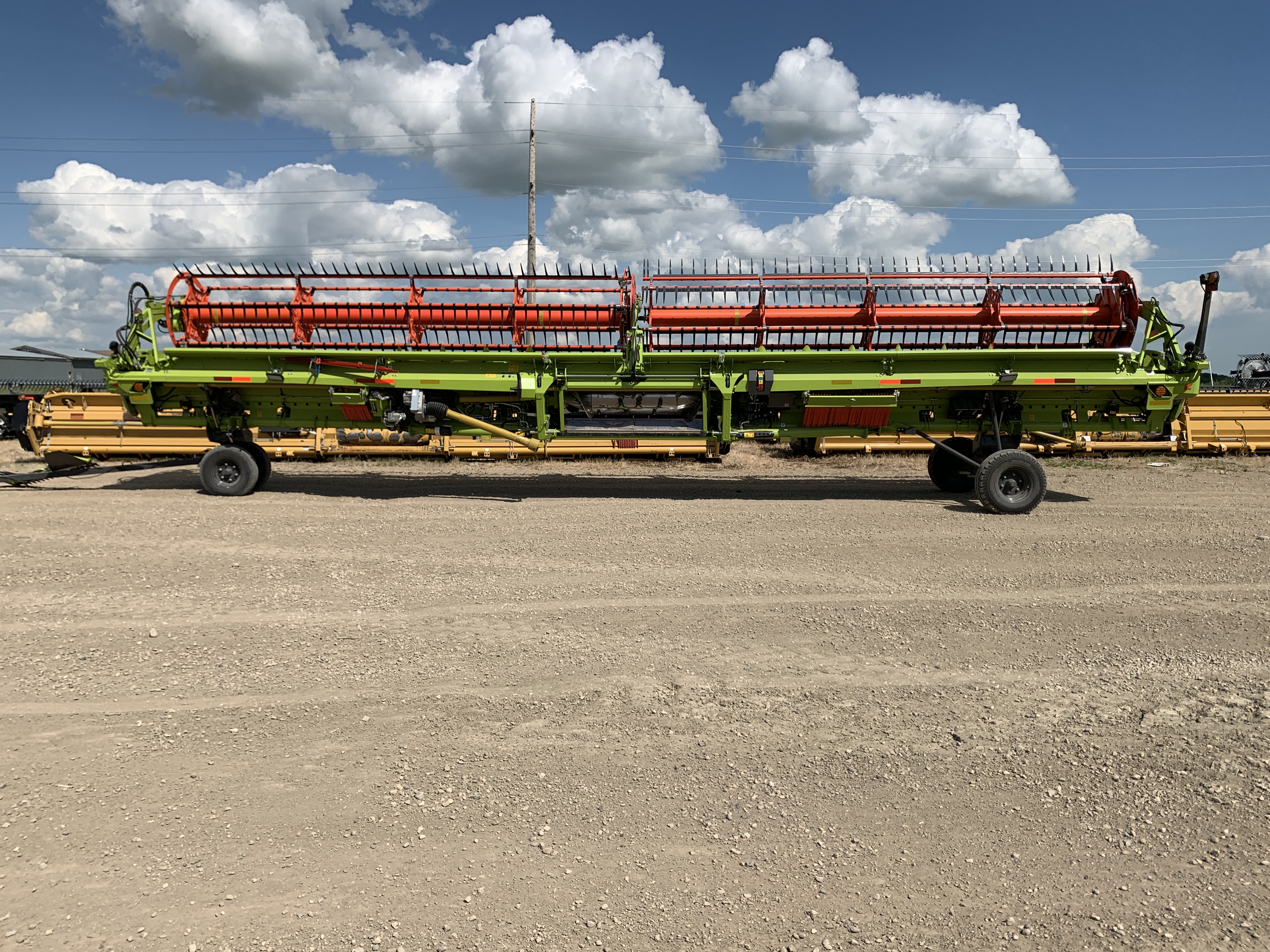 2022 CLAAS Convio 1230 Header Combine