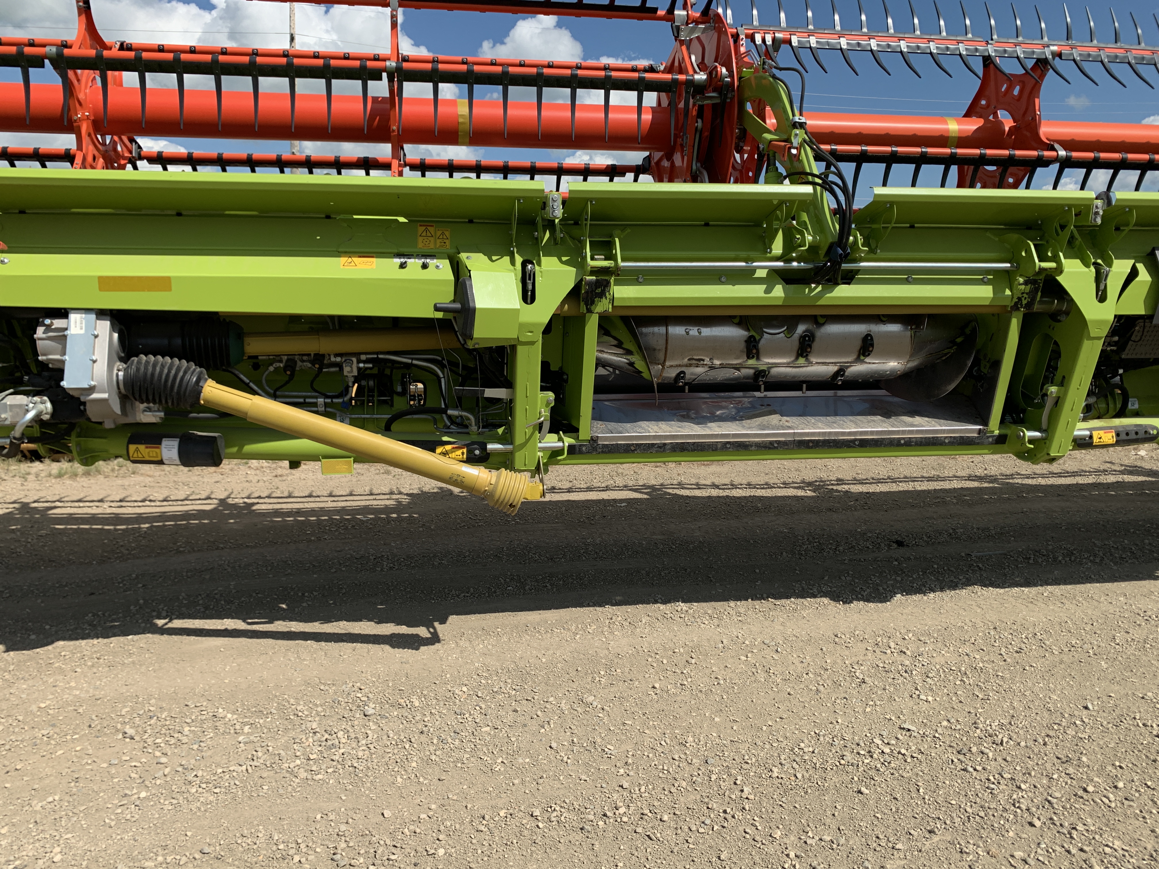 2022 CLAAS Convio 1230 Header Combine