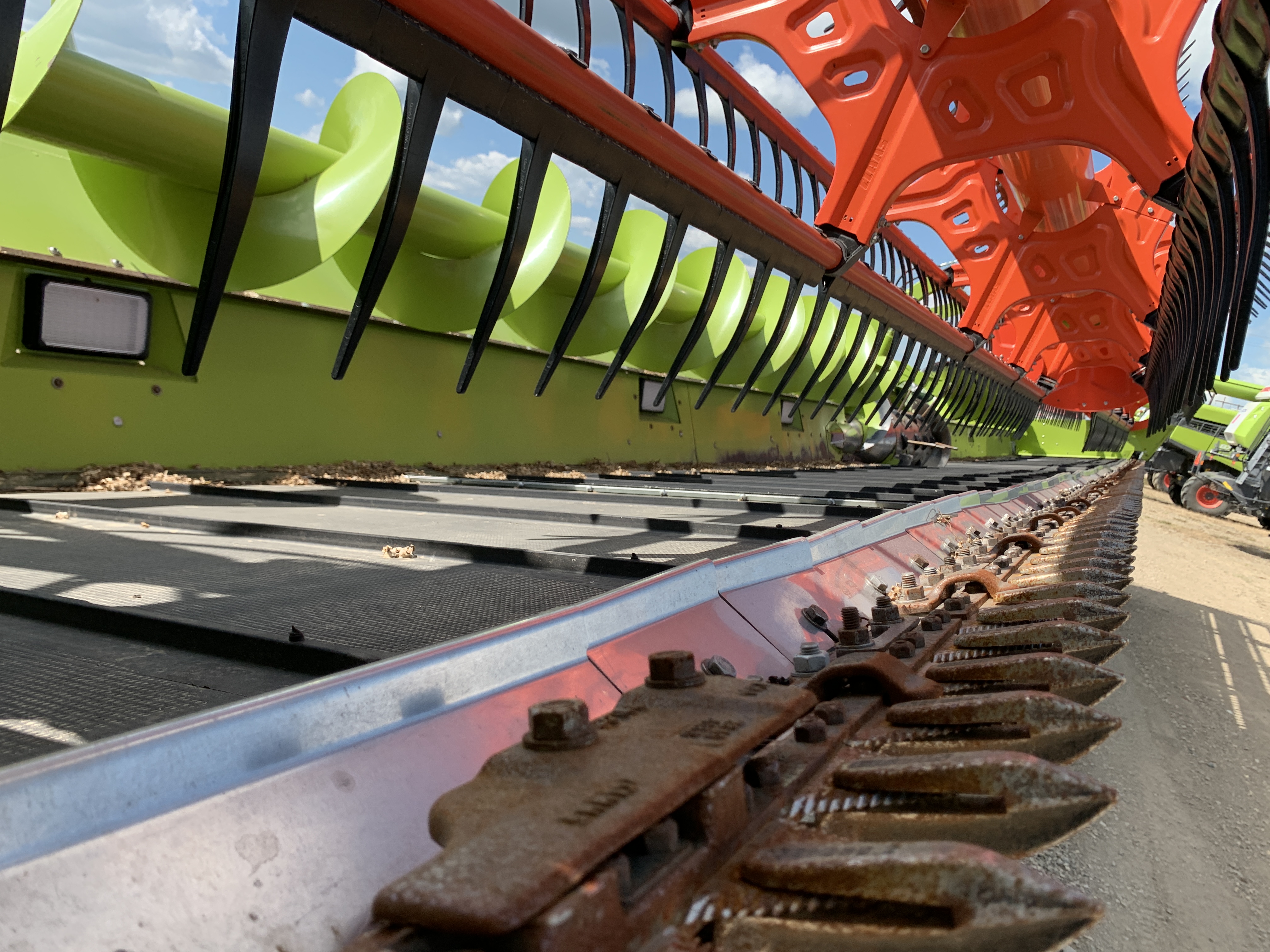 2022 CLAAS Convio 1230 Header Combine