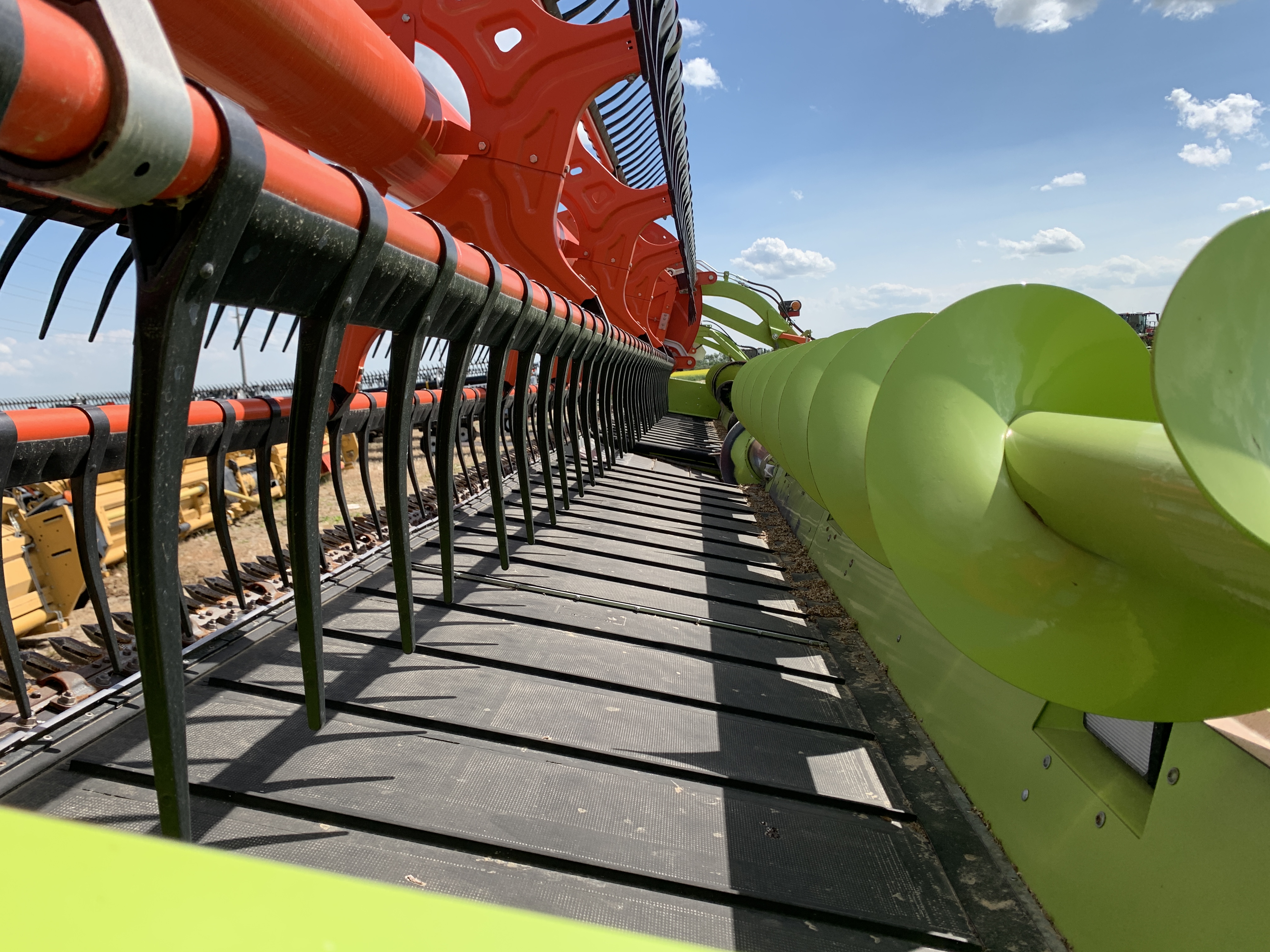 2022 CLAAS Convio 1230 Header Combine
