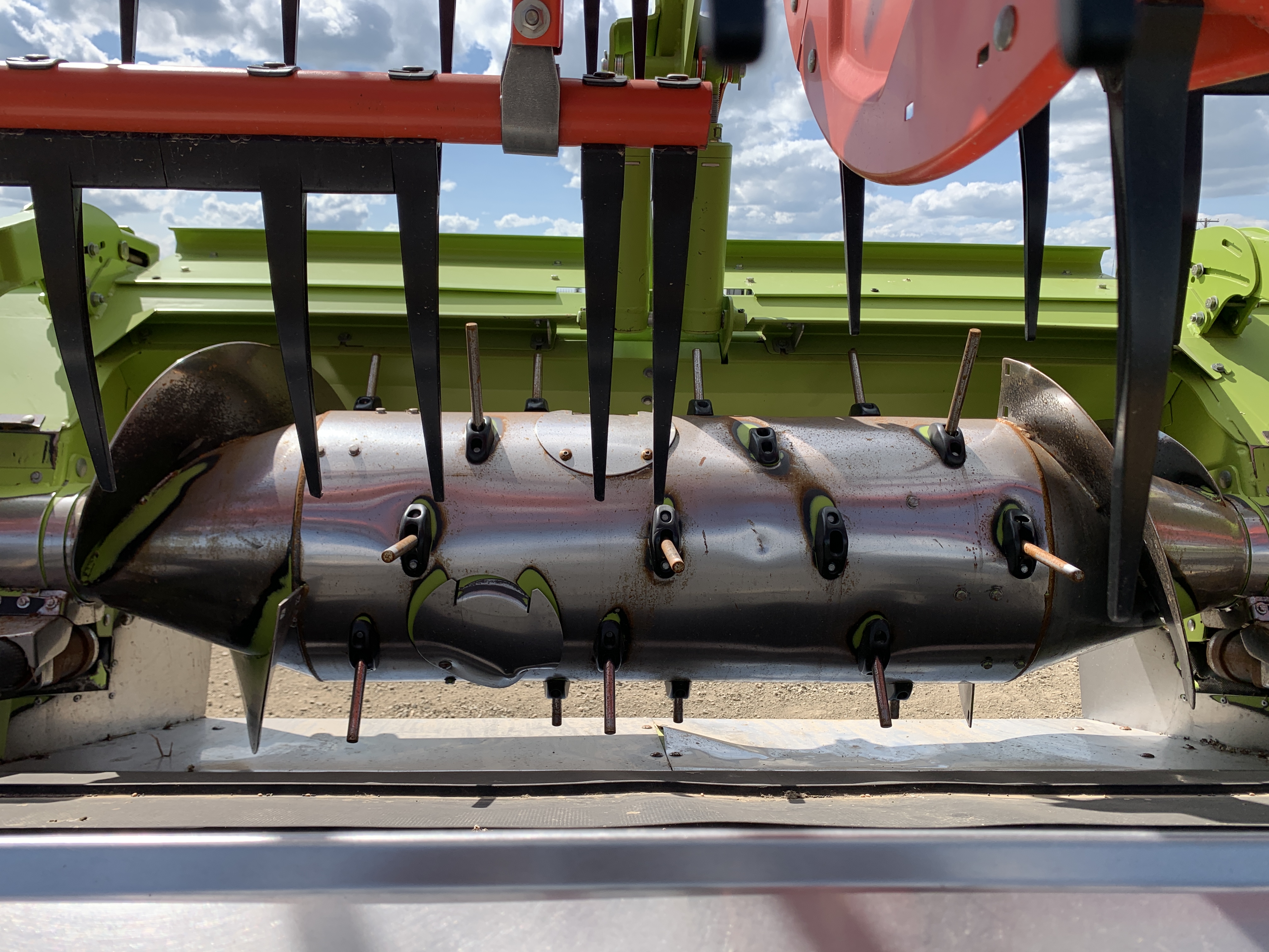 2022 CLAAS Convio 1230 Header Combine