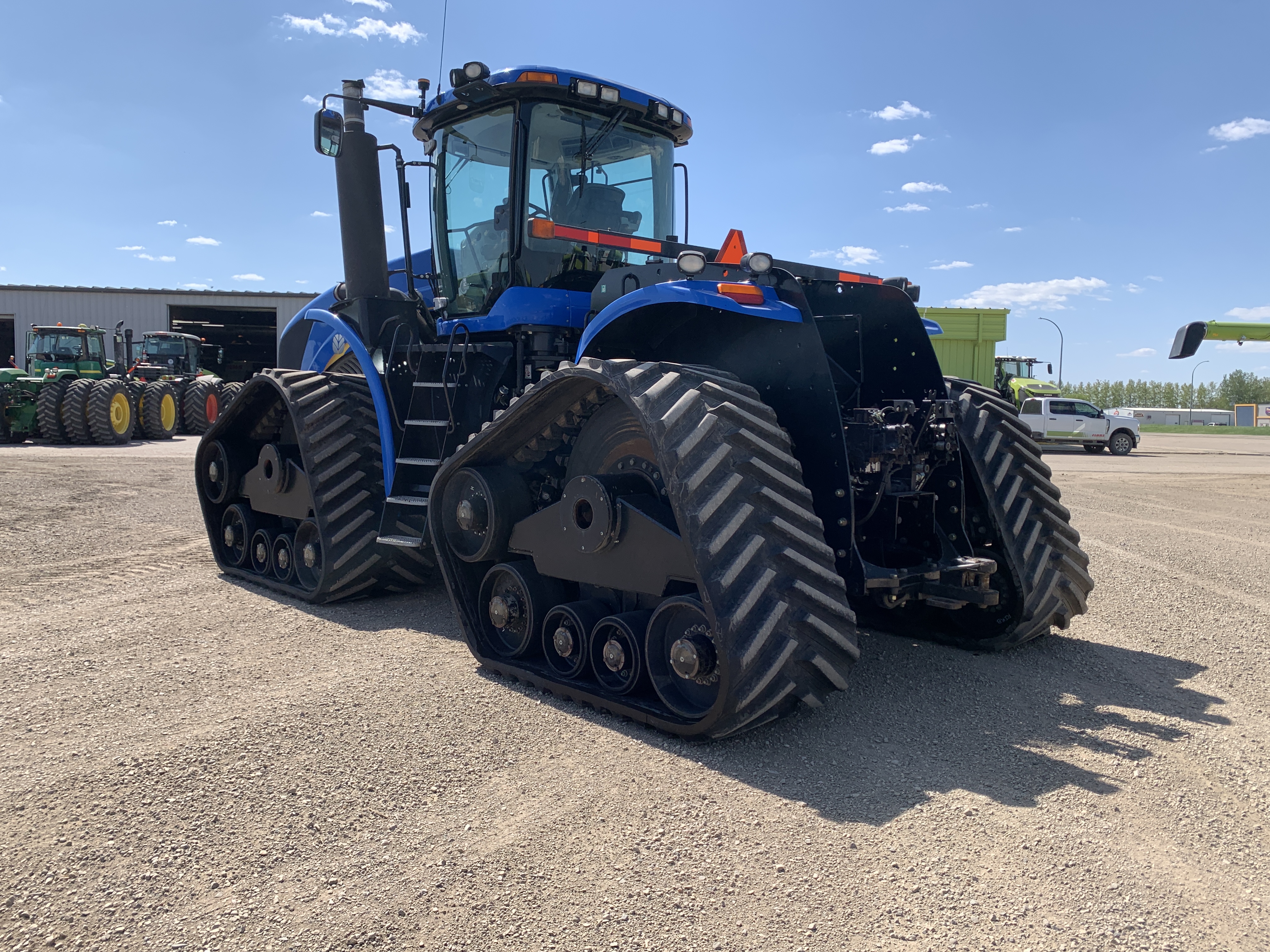 2013 New Holland T9.670 Tractor