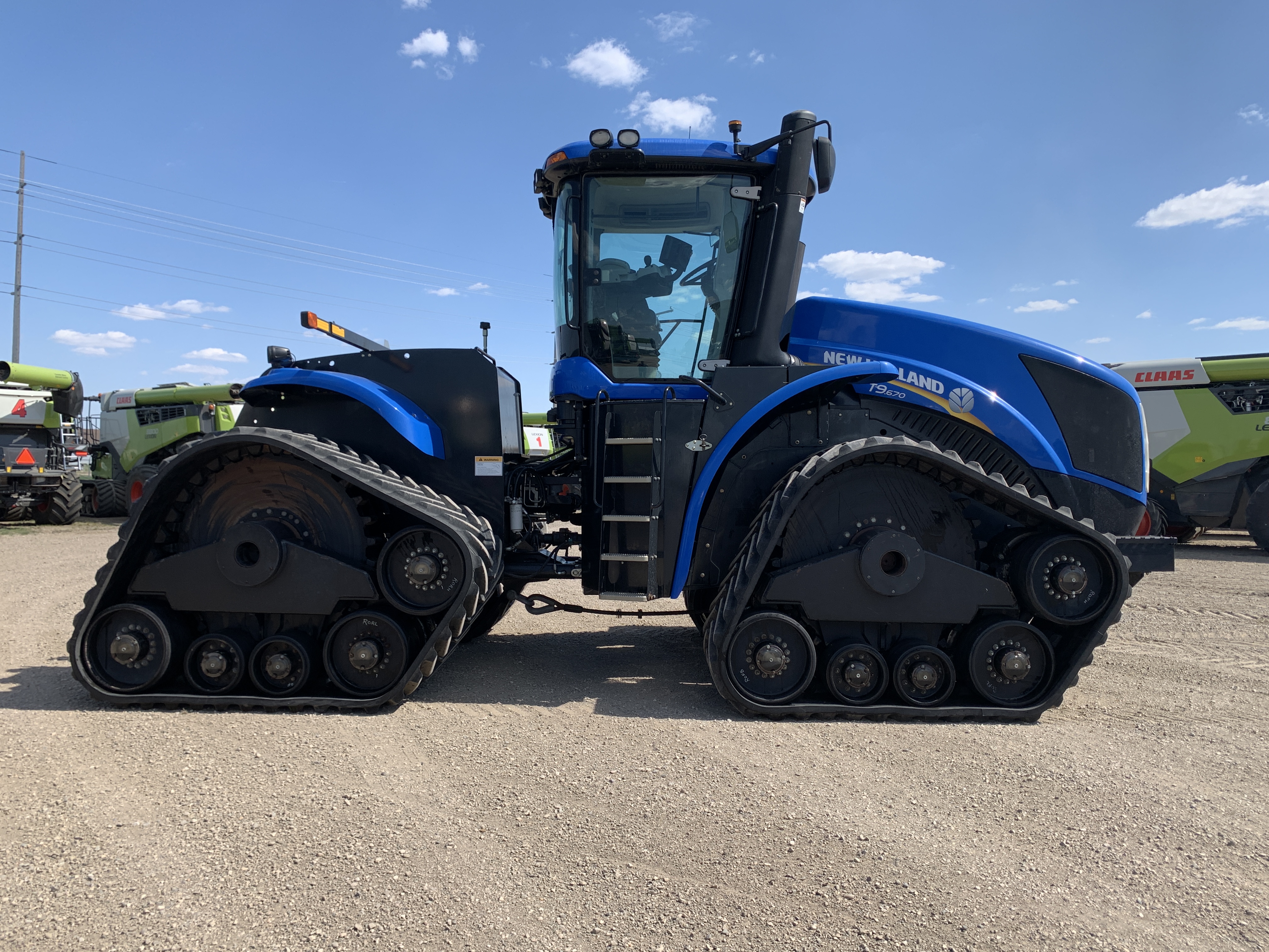 2013 New Holland T9.670 Tractor