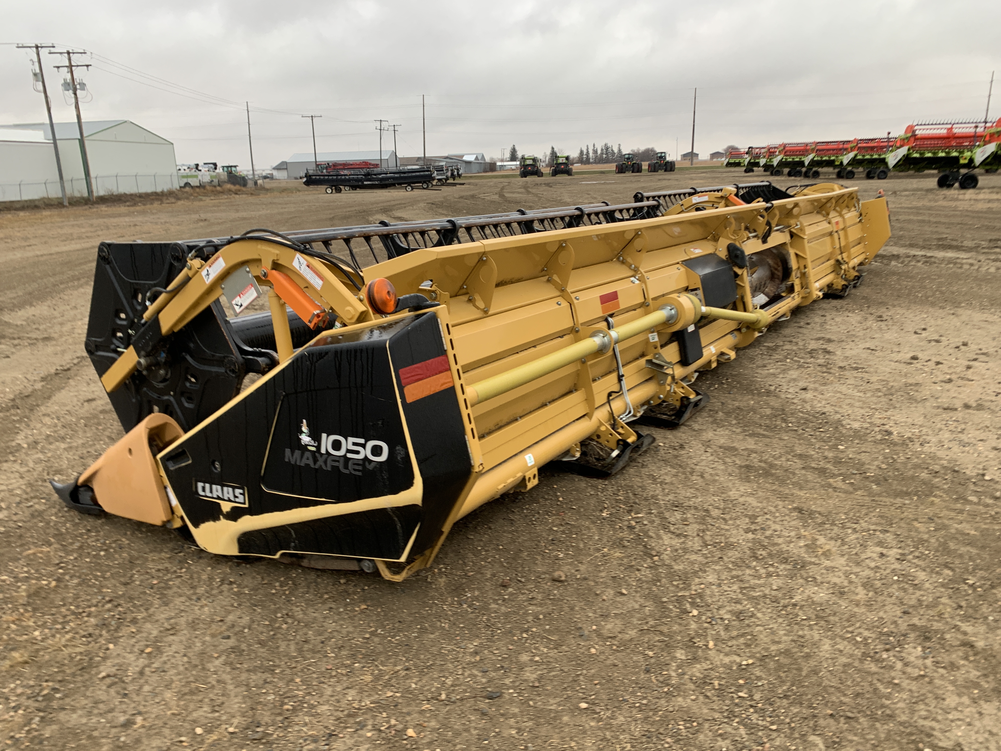 2016 CLAAS Maxflex 1050 Header Combine