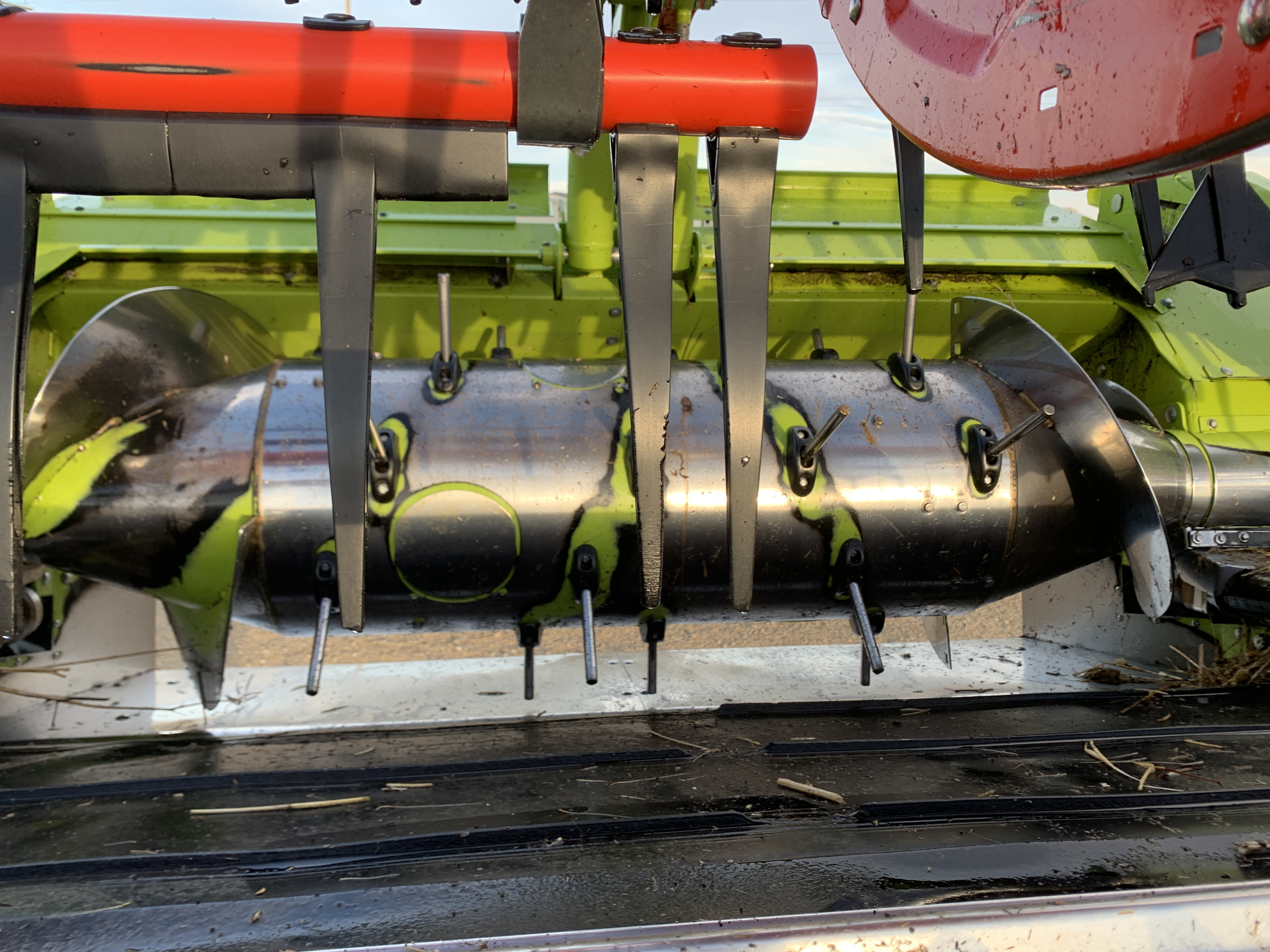 2023 CLAAS Convio 1380 Header Combine