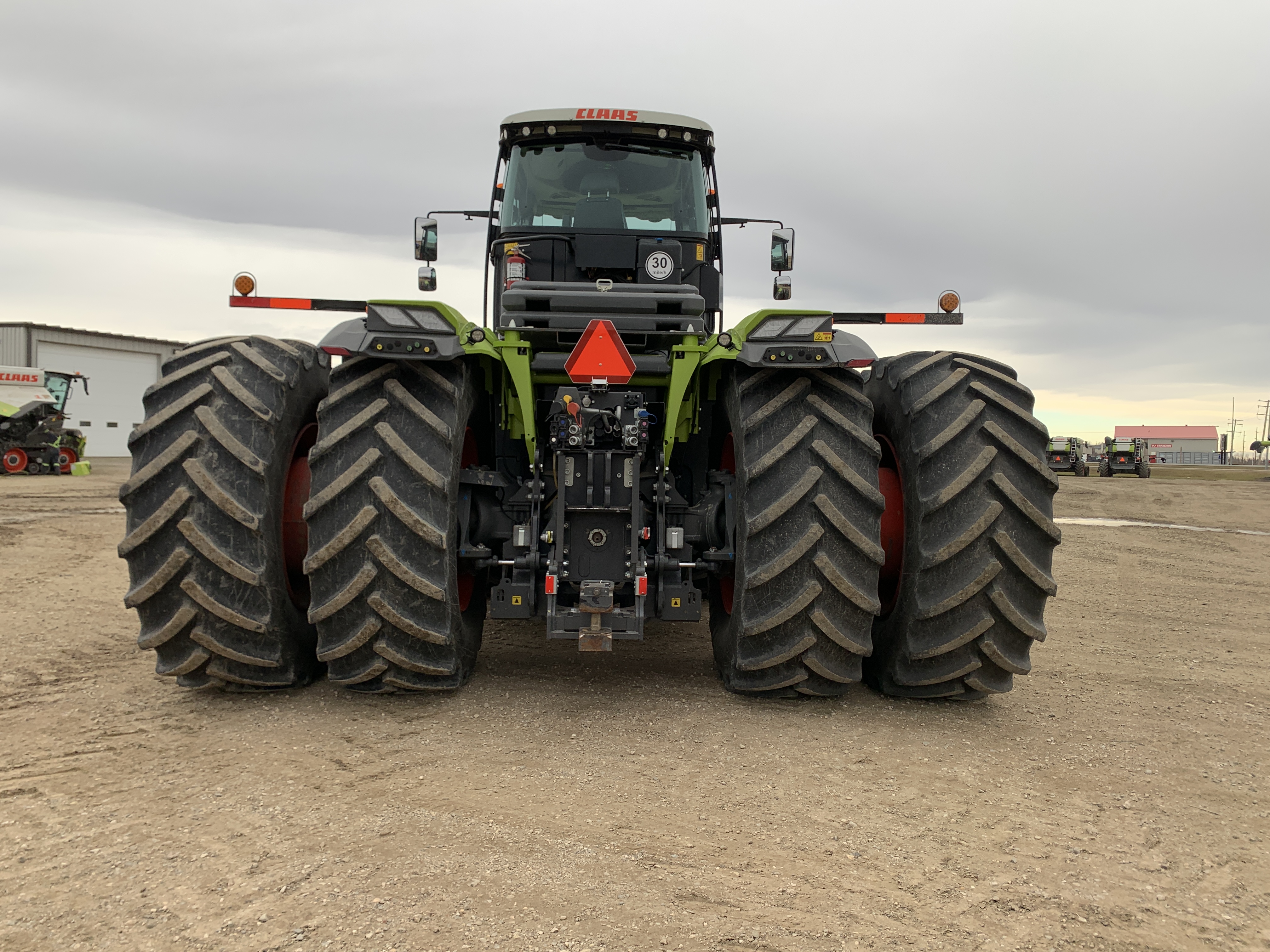 2022 CLAAS Xerion 5000 Trac Tractor